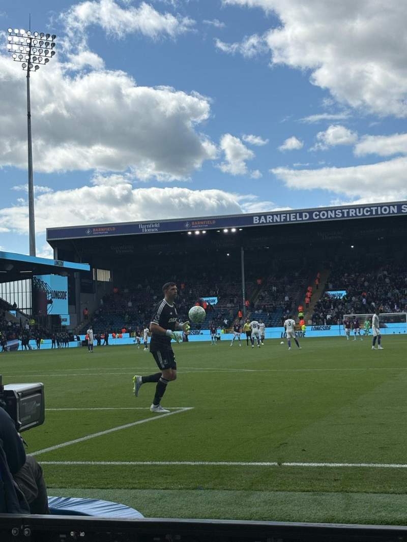 800x1066 Photos at Turf Moor
