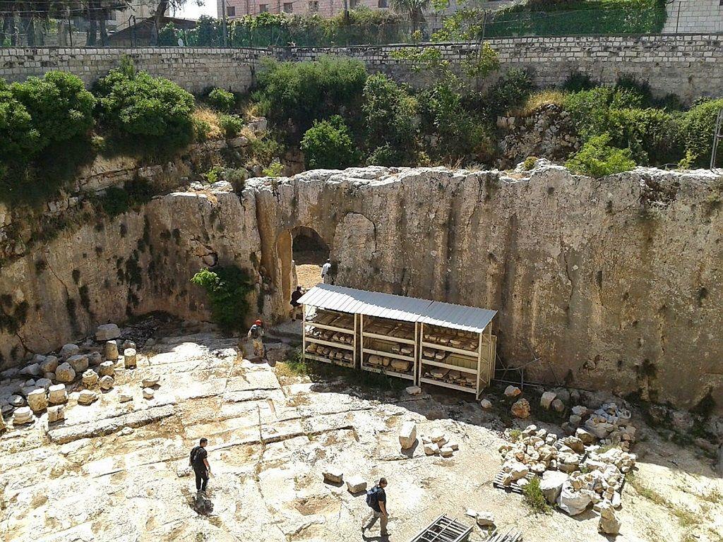 1024x768 France finally allows access to ancient tombs in Jerusalem
