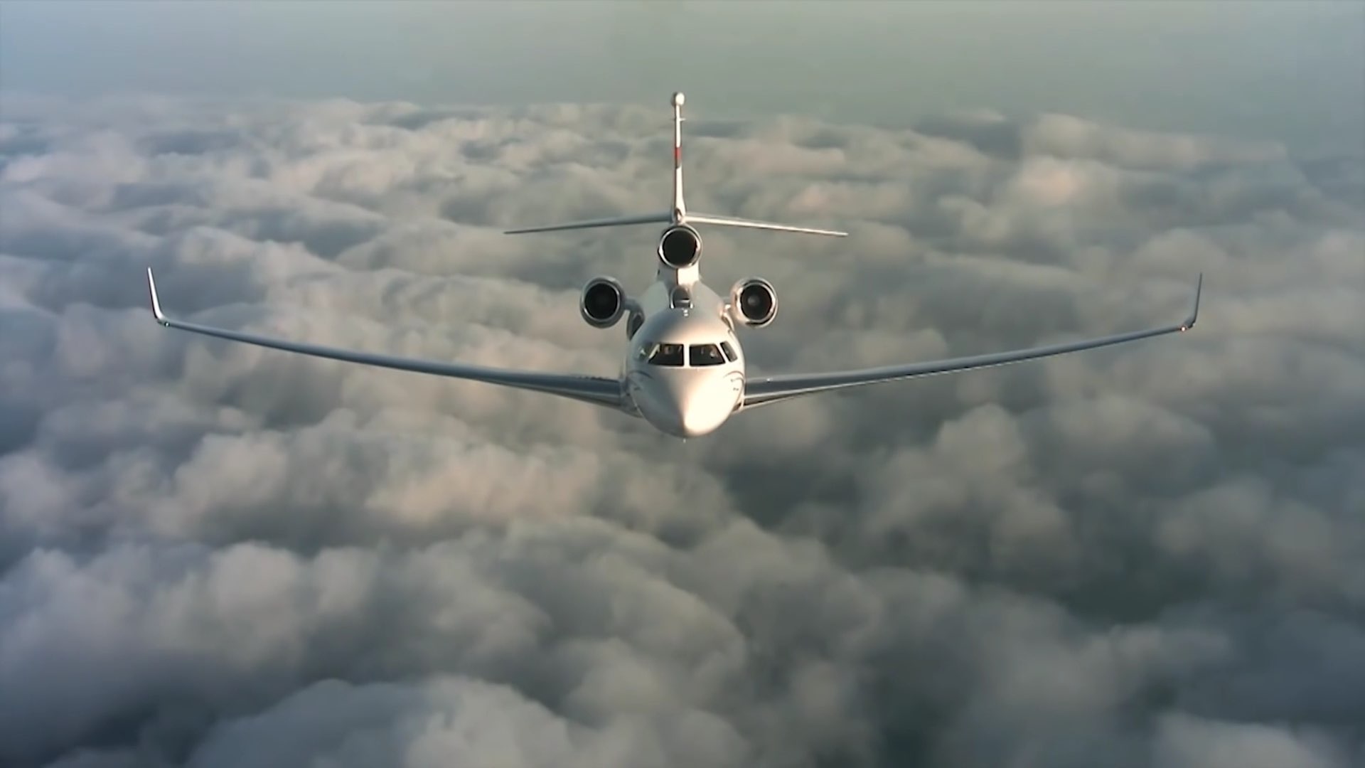 1920x1080 Falcon 7X ext_credit 'PrivateFly courtesy of Dassault' Luxury Cat Hotel