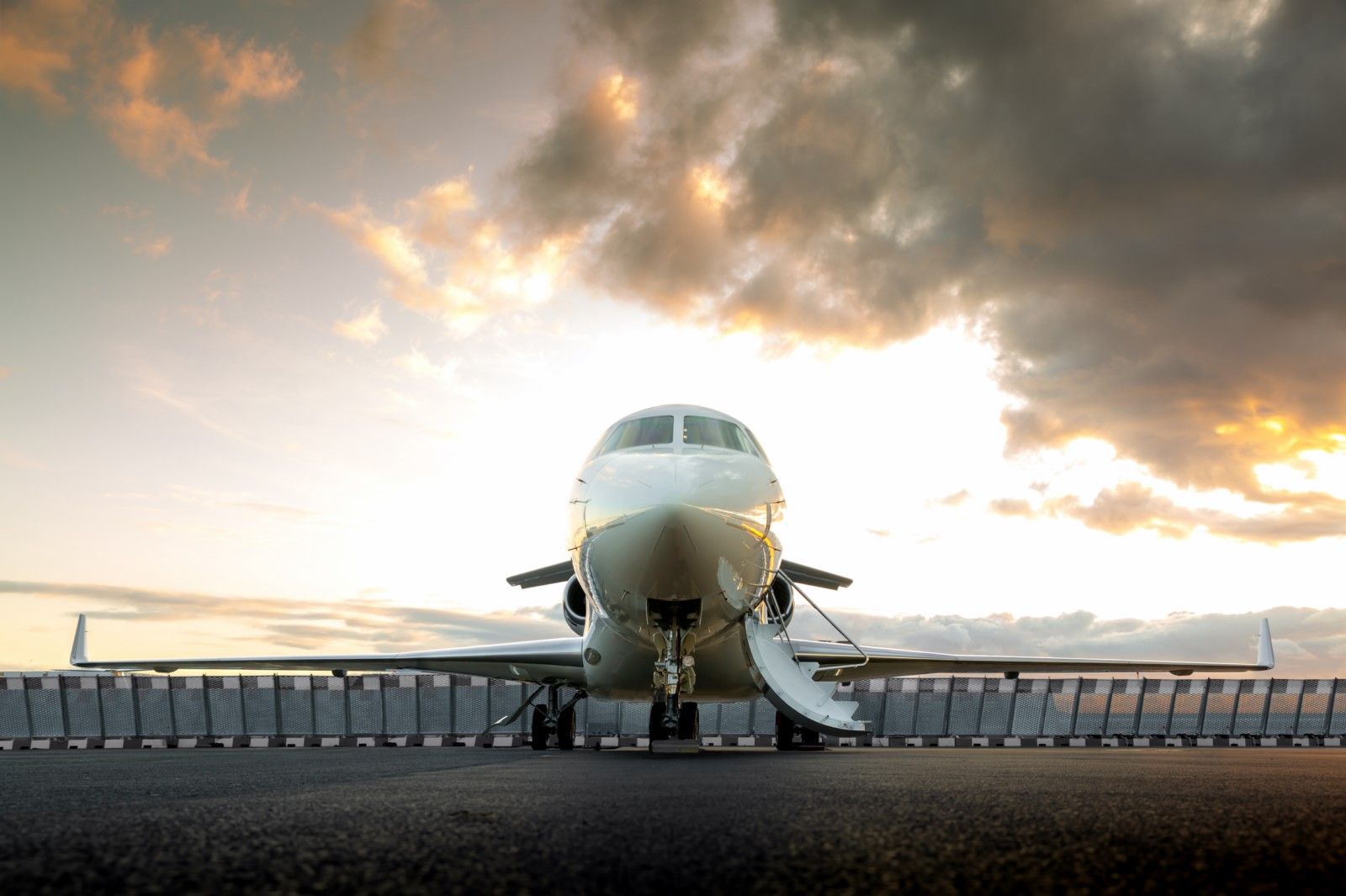 1600x1066 DASSAULT FALCON 7X SN 119