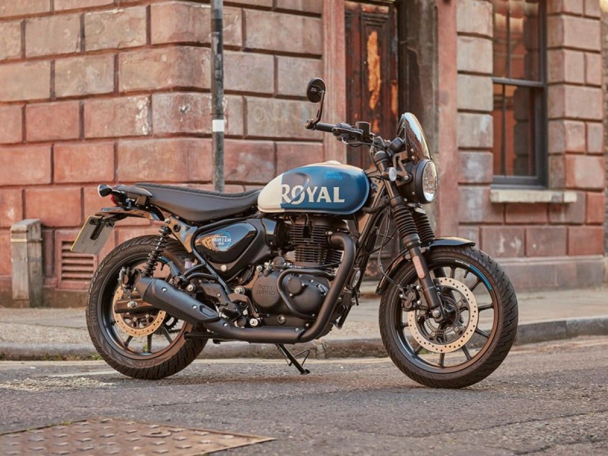 1200x900 Royal Enfield Hunter 350 Dapper White