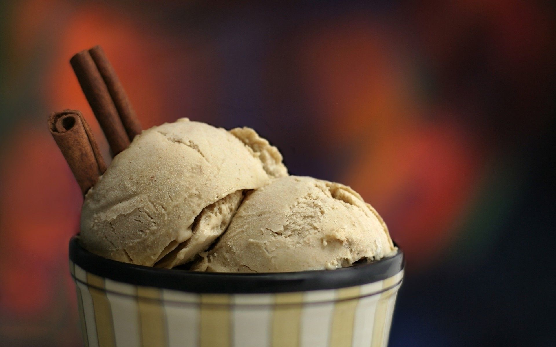 1920x1200 Wallpaper Ice Cream in White and Blue Ceramic Mug, Background Free Image