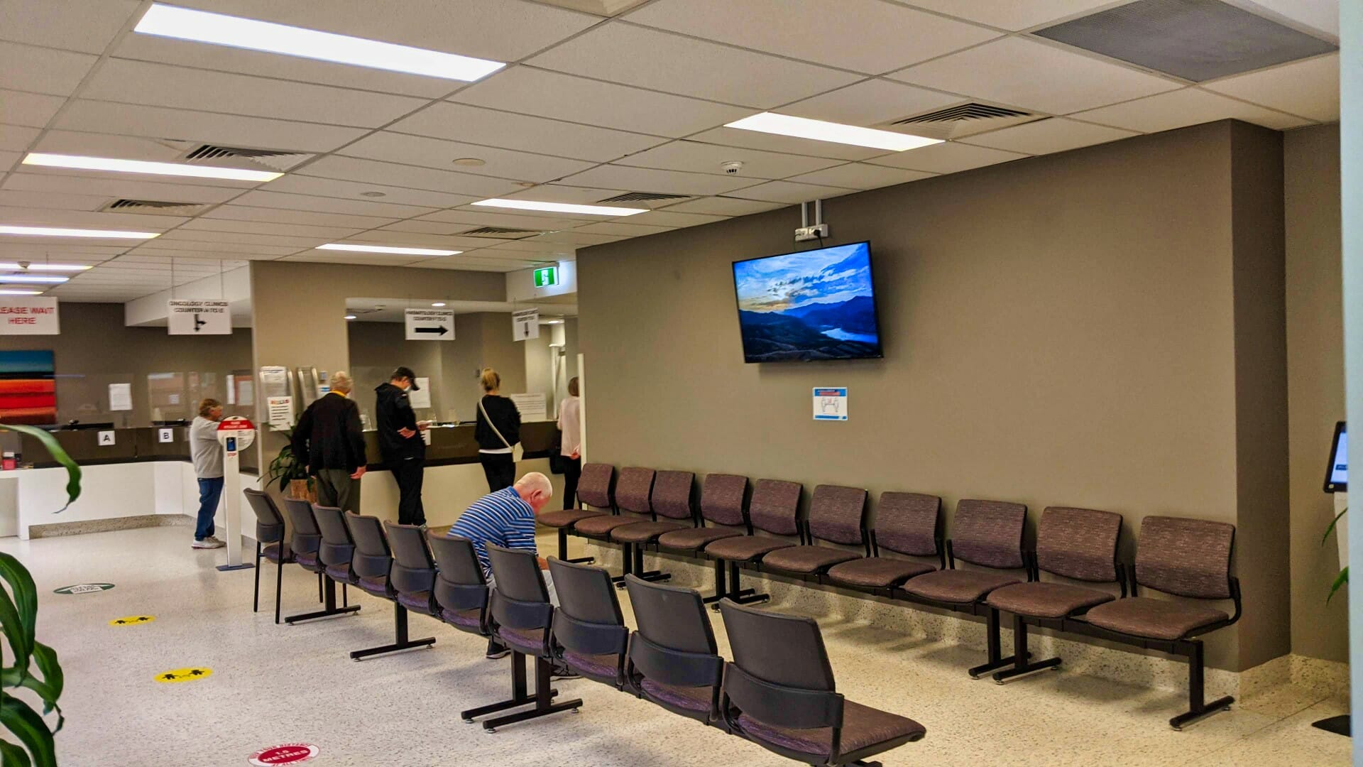 1920x1080 Digital Signage Hospital Cancer Services Outpatient Clinics Solutions Provider