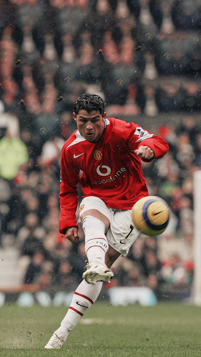 675x1200 RONALDO 2006 2008 4K WALLPAPERS #ronaldo #Wallpaper #manchesterunited # Wallpaper #football #cristiano