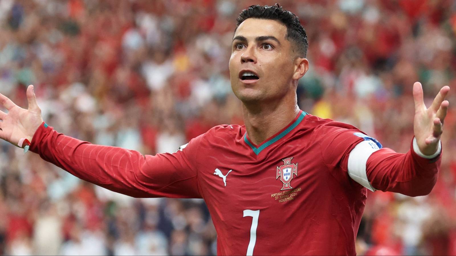 1600x900 Why Cristiano Ronaldo Always Wears Long Sleeve Shirts