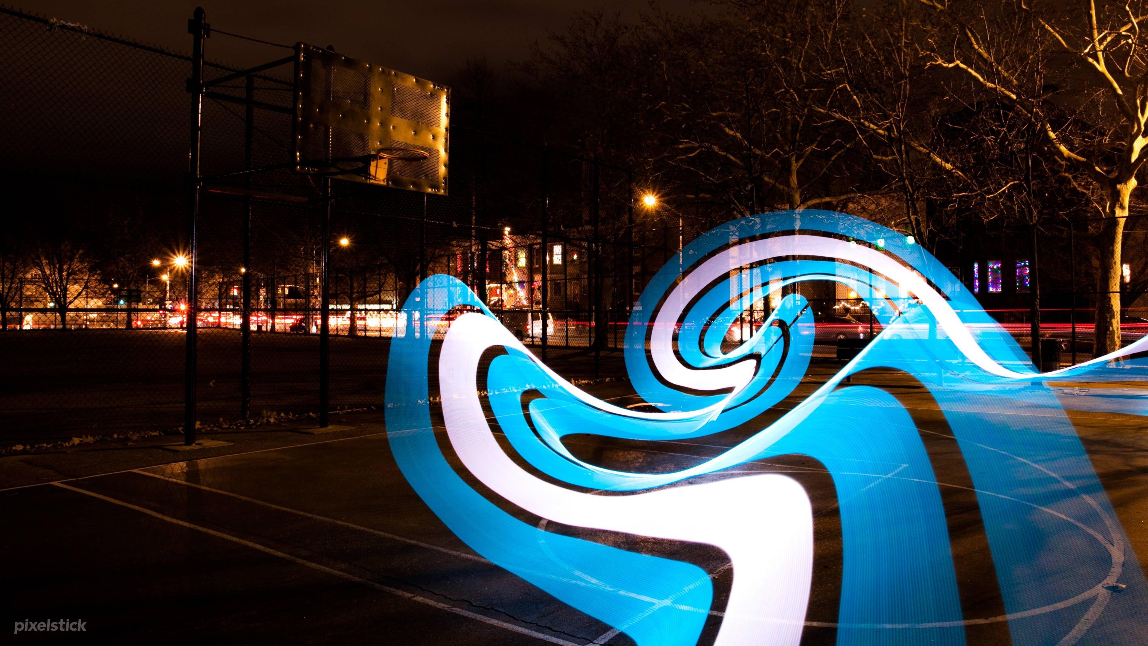 3840x2160 OC] 4K ribbons of light (lightpainting with pixelstick) [3840 x