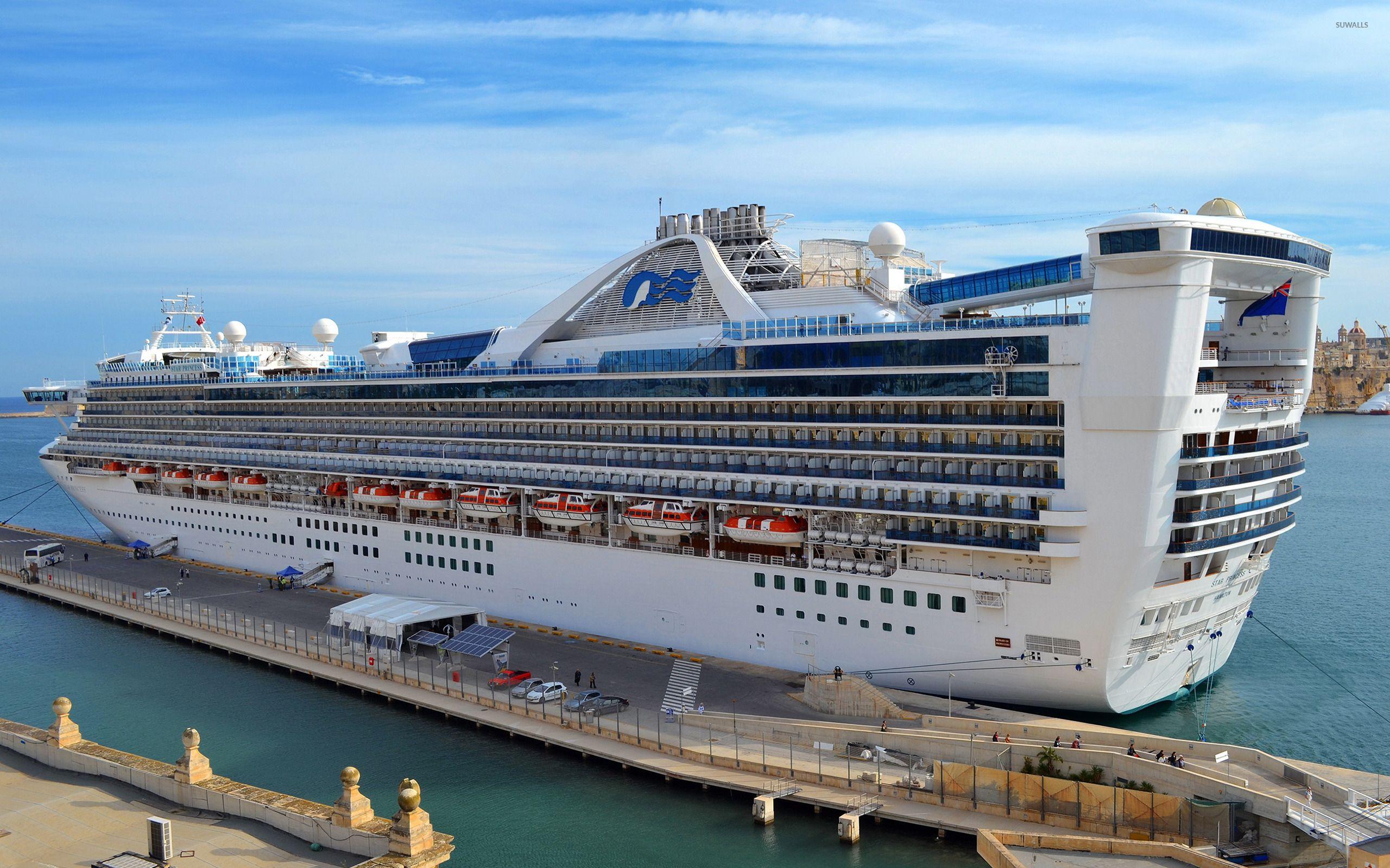 2560x1600 Cruise ship in harbor wallpaper wallpaper