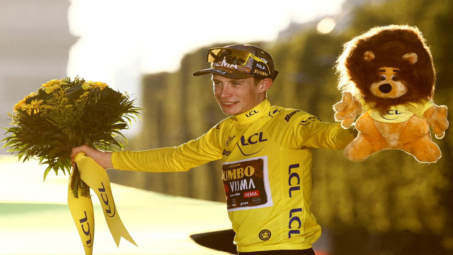 1920x1080 Jonas Vingegaard, king of the mountains, wins Tour de France