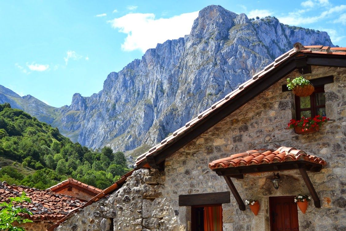 1126x751 Experience Picos de Europa: Outdoor Adventures & Authentic Food Tours