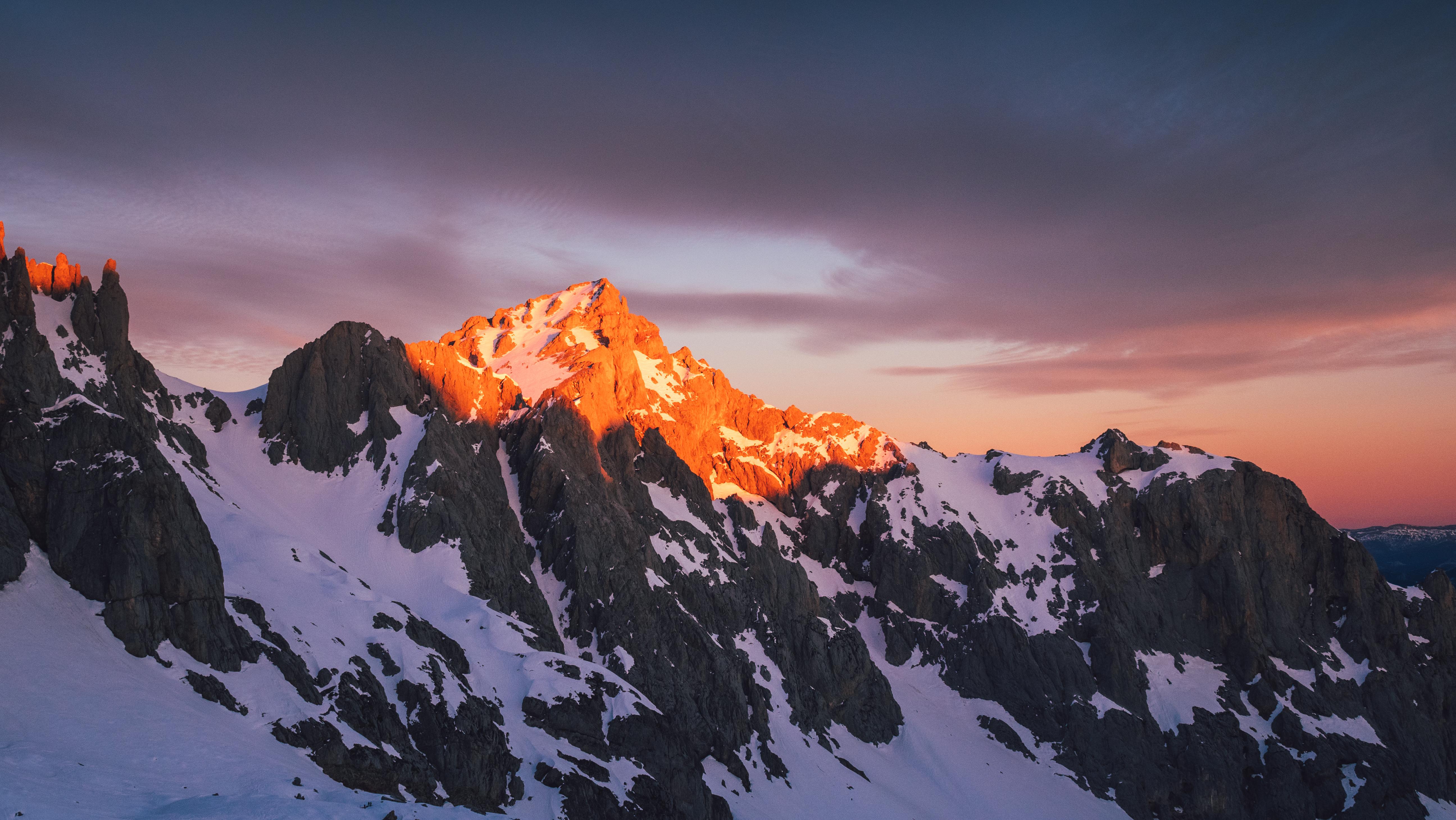 5184x2920 Recently spent a week in the mountains. This was the view from our tent! Picos De Europa, Spain