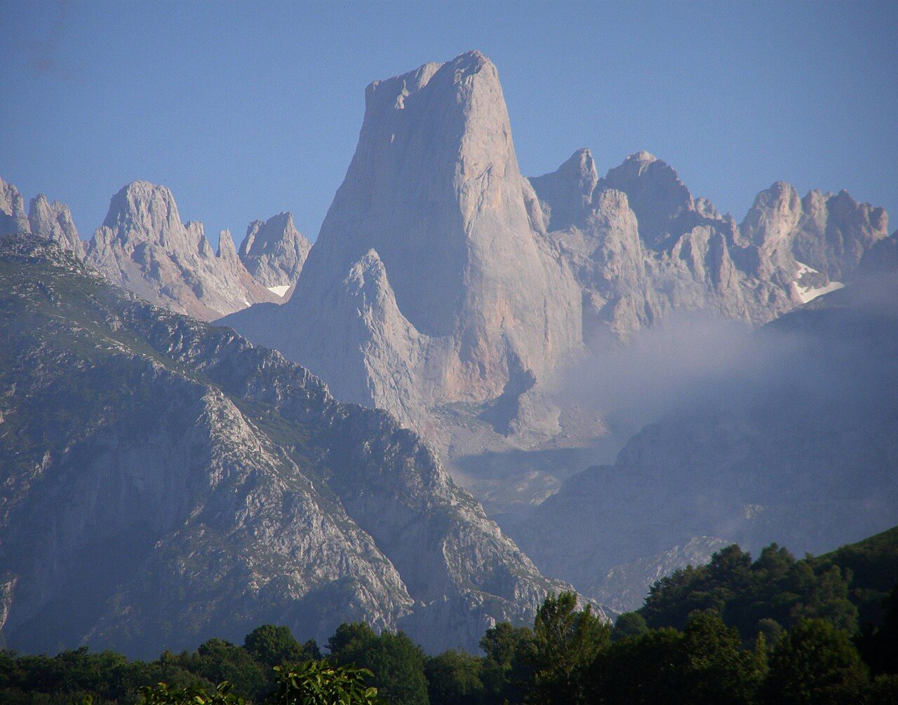 1280x1006 Picos de Europa