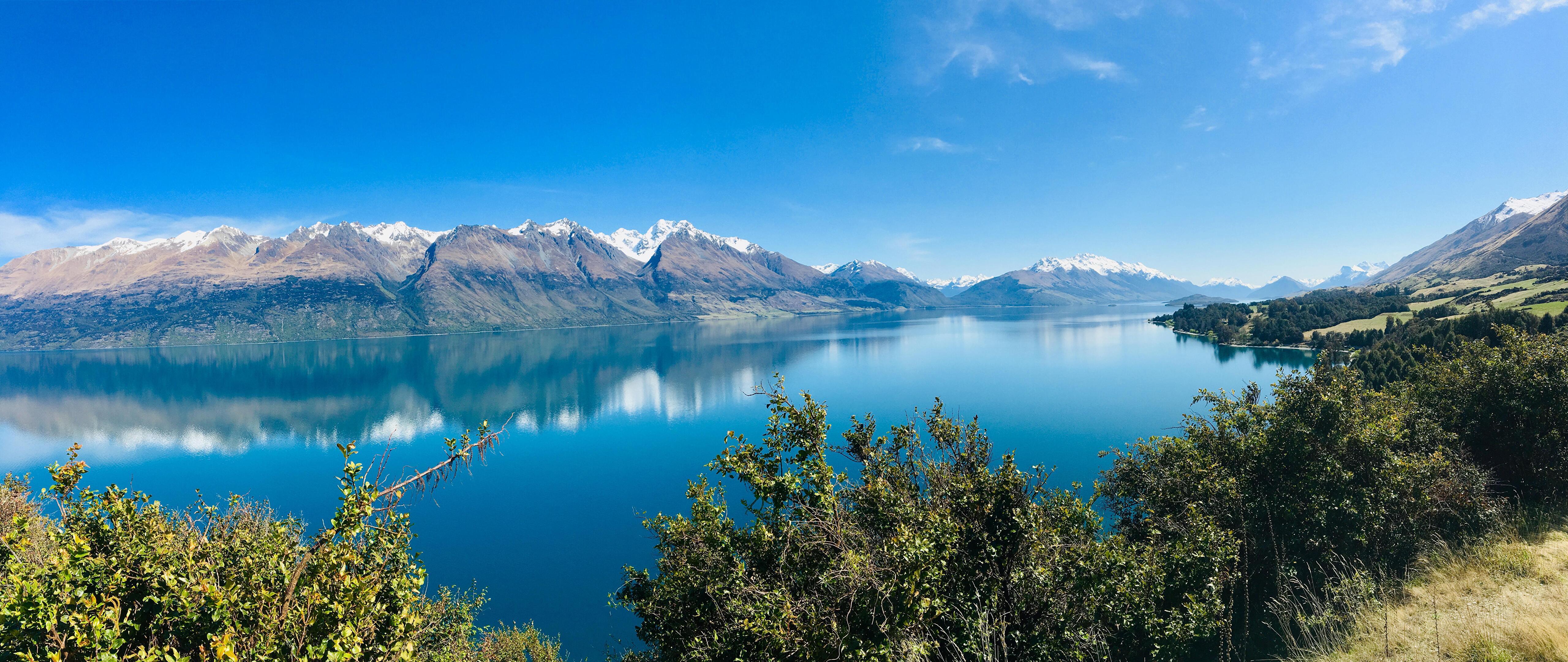 Новая зеландия 4. Озеро Руатанивха новая Зеландия. Озеро тамо новая Зеландия. Озеро Вакатипу. Озеро Виктория новая Зеландия.