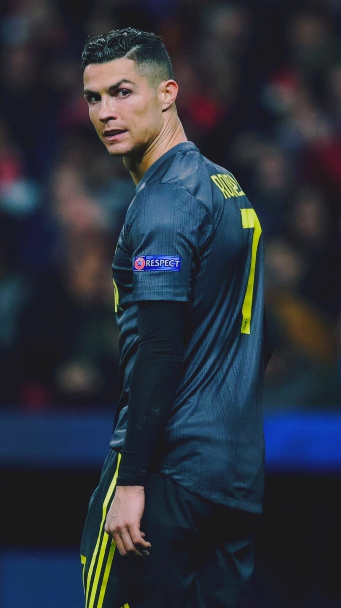 1150x2048 Cristiano Ronaldo Wallpaper