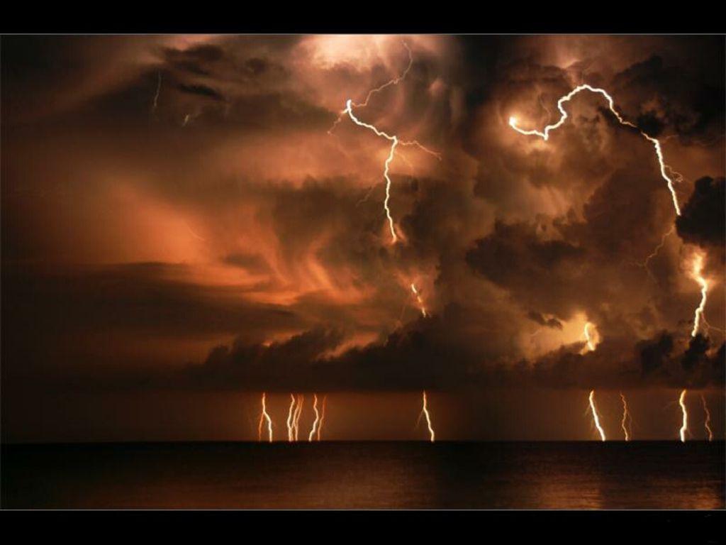1024x768 Thunderstorm Computer Background