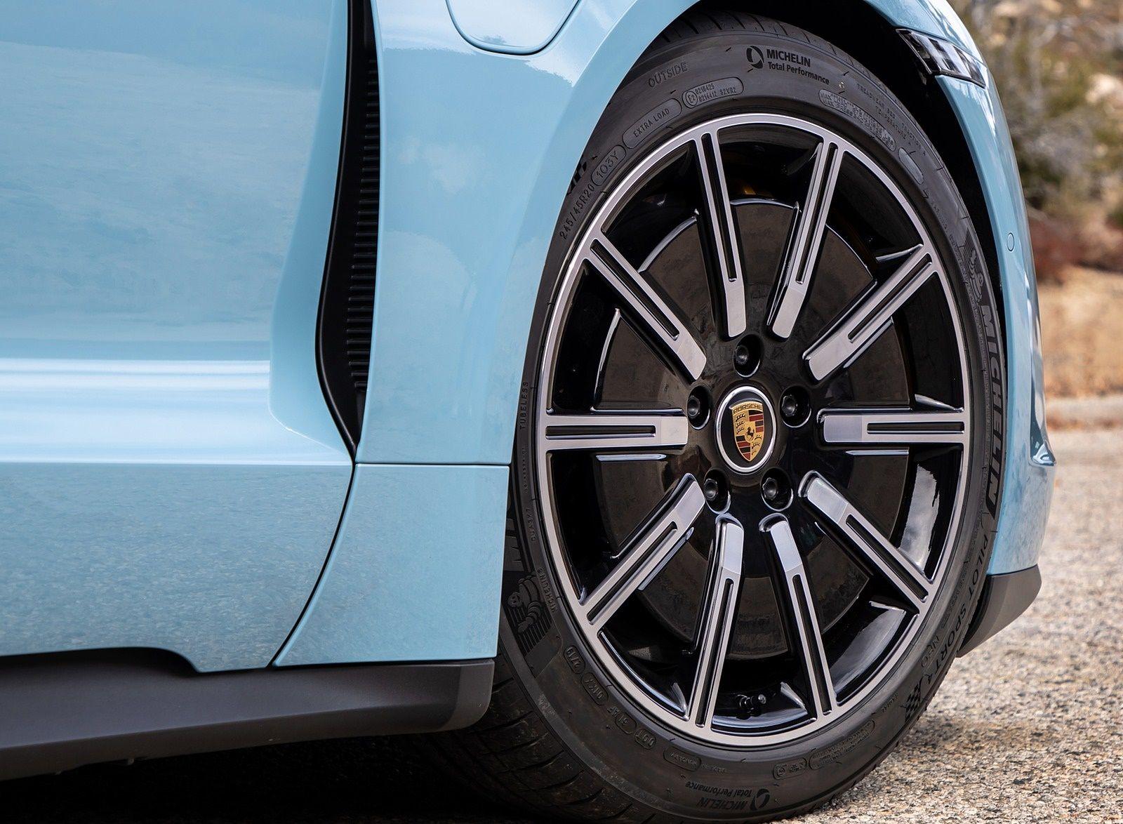 1600x1174 Porsche Taycan 4S (Color: Frozen Blue Metallic) Wheel