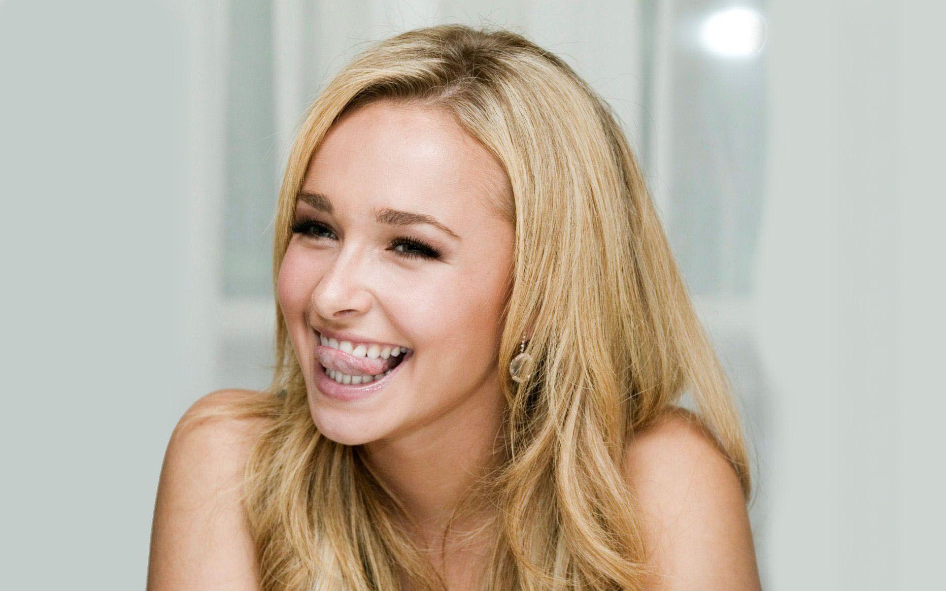 1920x1200 Hayden Panettiere Background 23135 1920x1200px