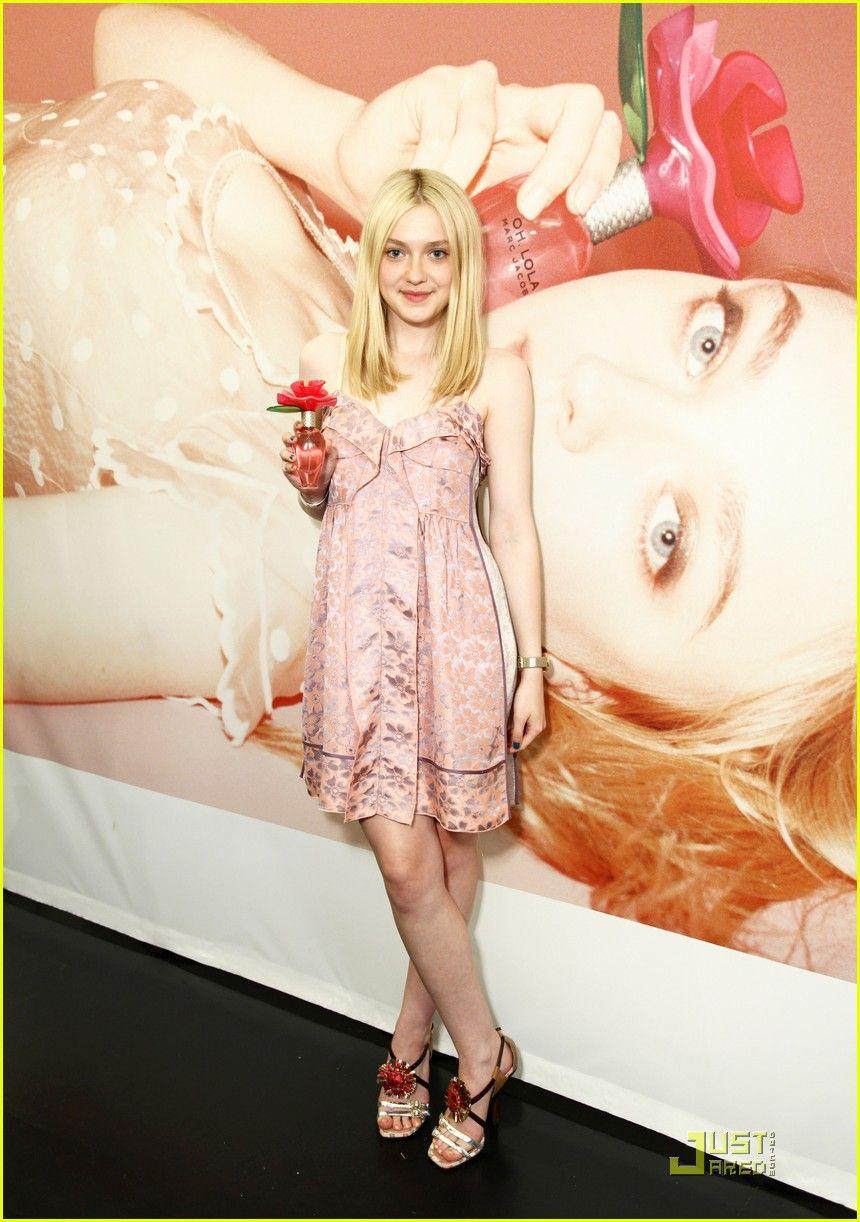 860x1222 Oh, Lola Marc Jacobs Launch! Fanning photo 25353988