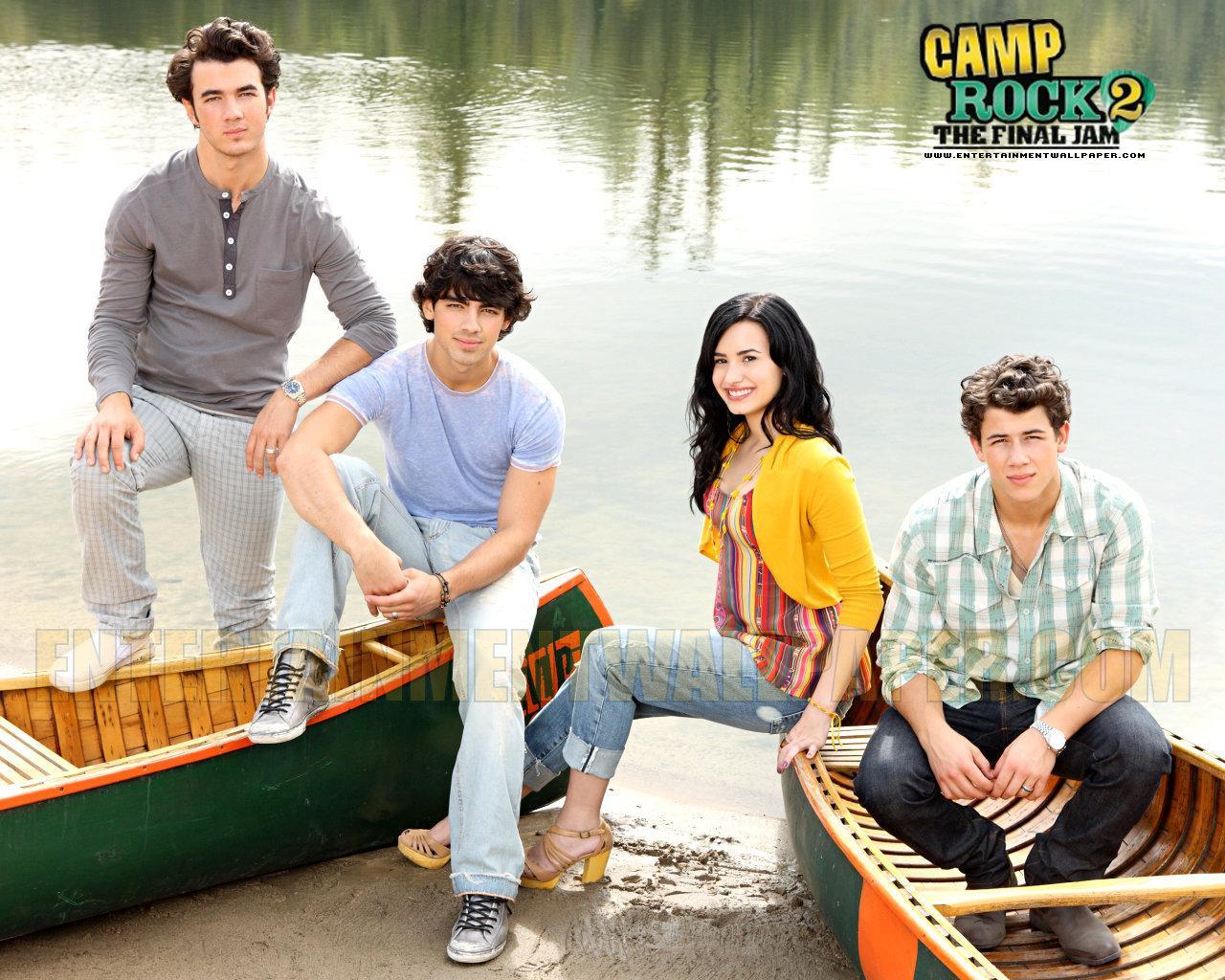 1280x1024 Joe Jonas And Demi Lovato Wallpaper