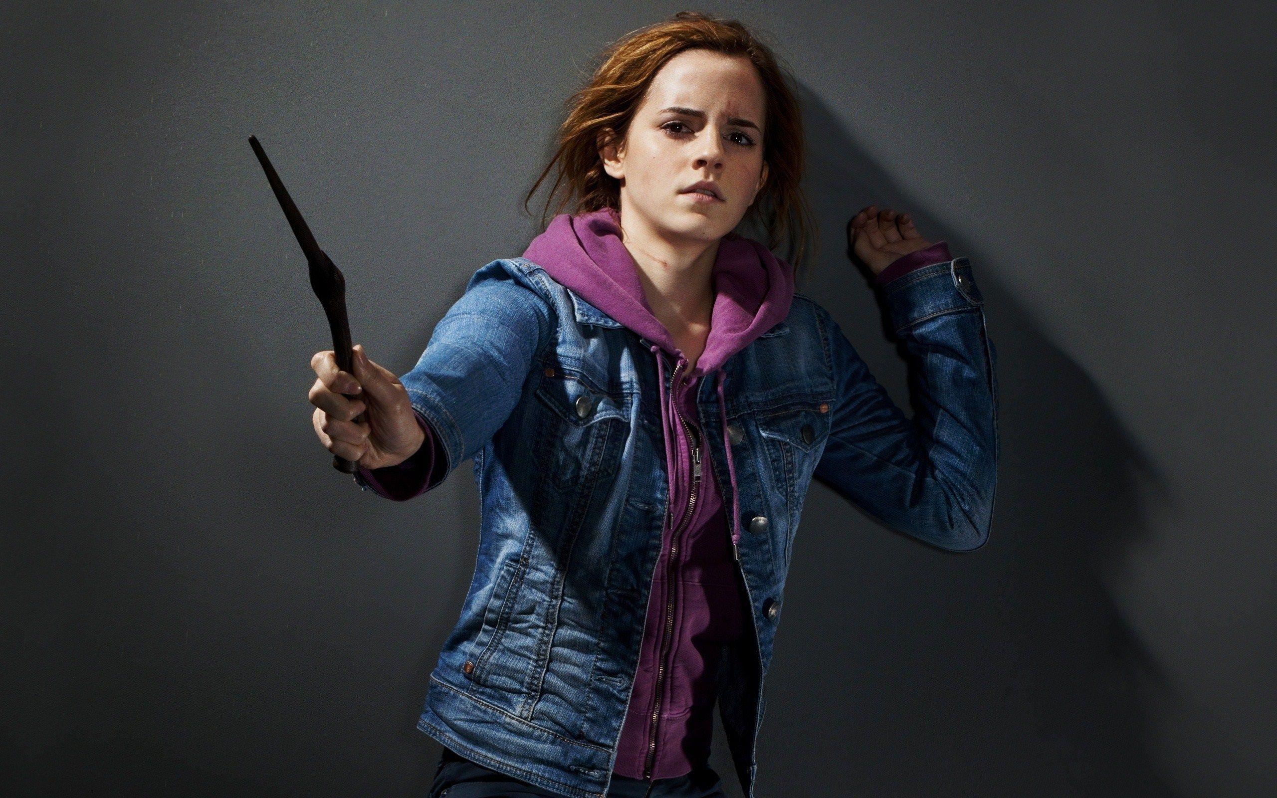 2560x1600 Emma Watson Actress Model Girl Granger Deathly Hallows