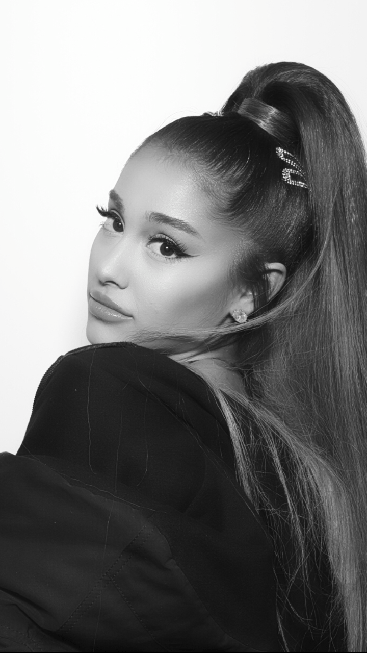 720x1280 sweetener tour wallpaper
