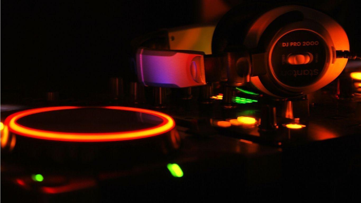 1366x768 DJ Wallpaper 1366x768