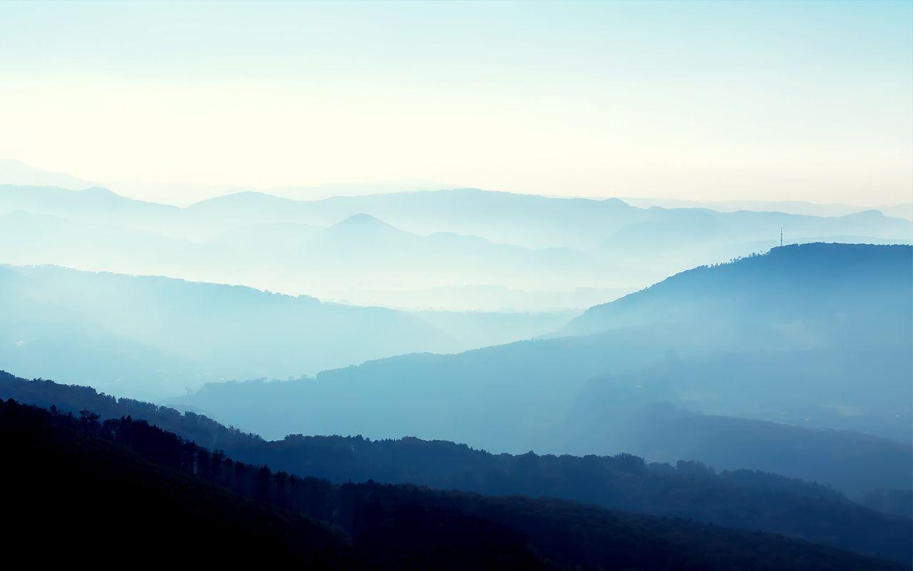 1280x800 Misty Mountain Wallpaper