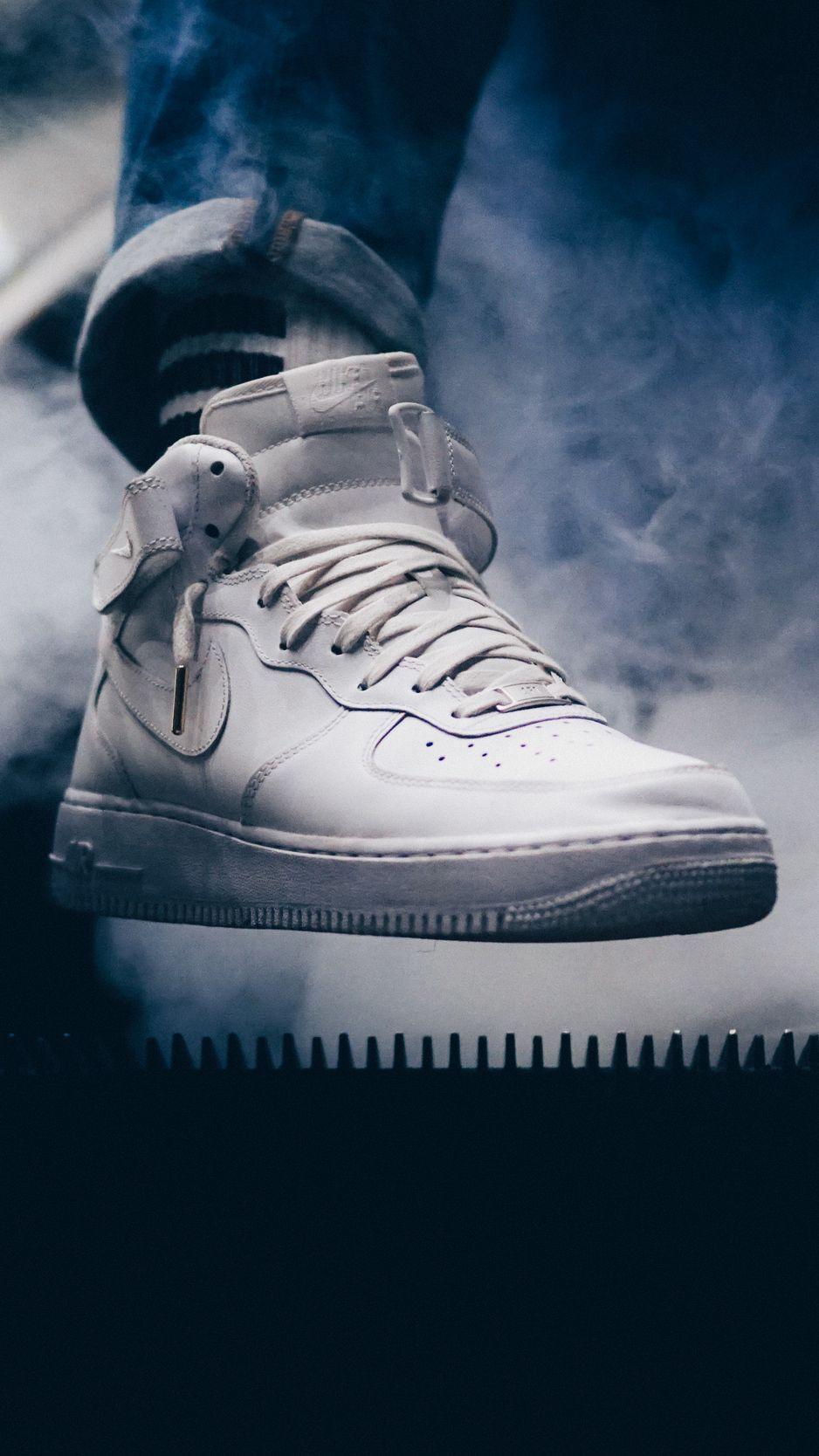 938x1668 Download Wallpaper 938x1668 Sneaker, Foot, Smoke Iphone 8 7 6s 6