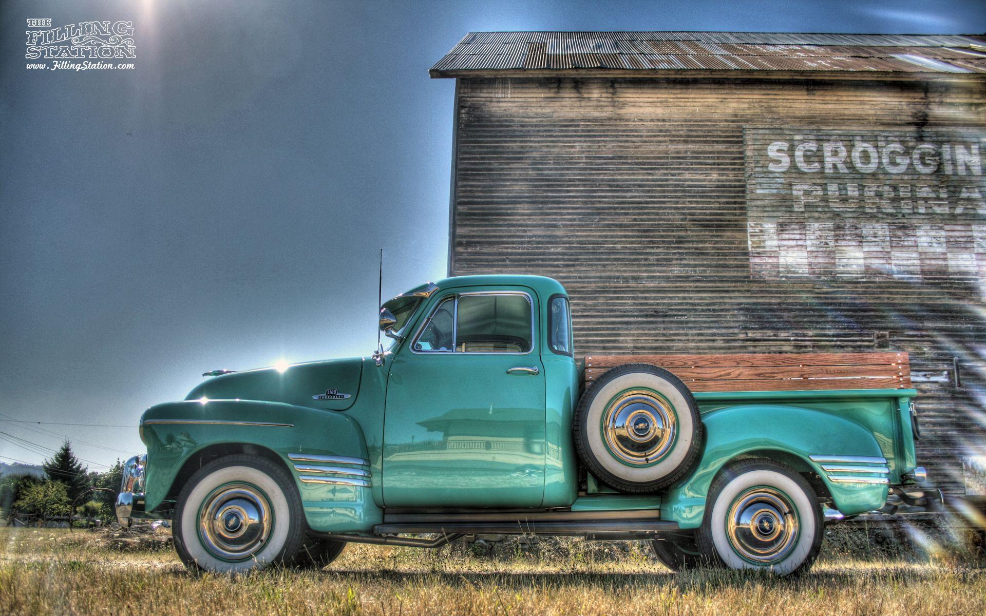 1920x1200 Old Trucks Wallpaper