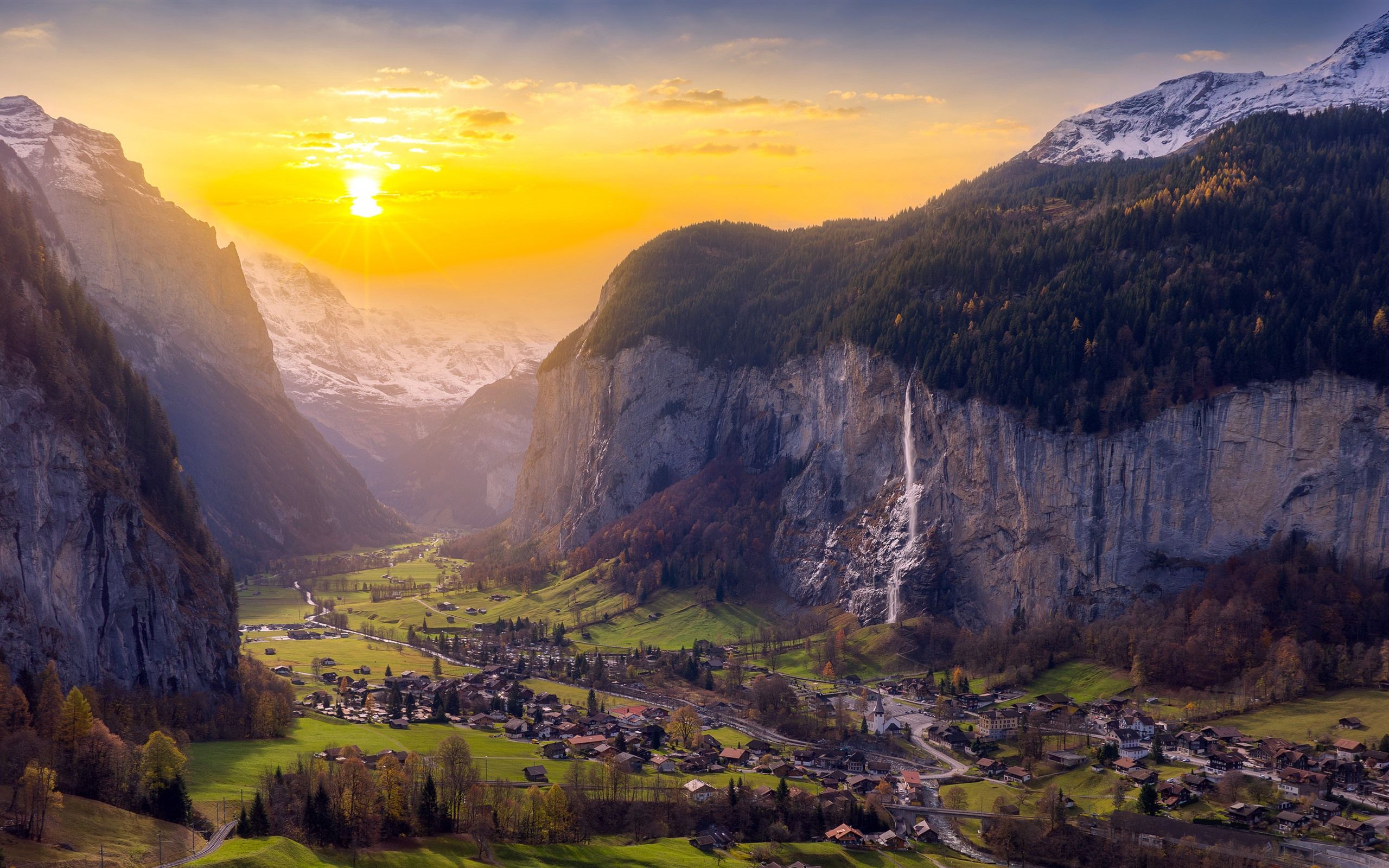 2560x1600 Staubbach Falls Lauterbrunnen Canton of Bern Switzerland Bing 4K