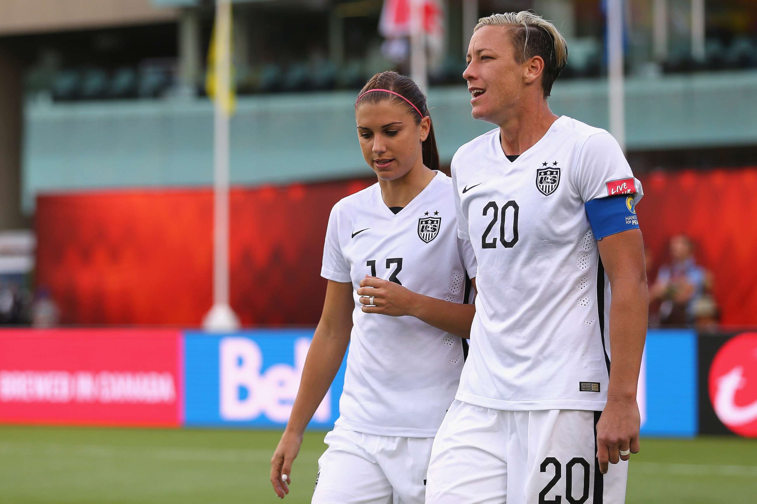 2592x1728 Retired soccer star Abby Wambach says women can be grateful and still make demands