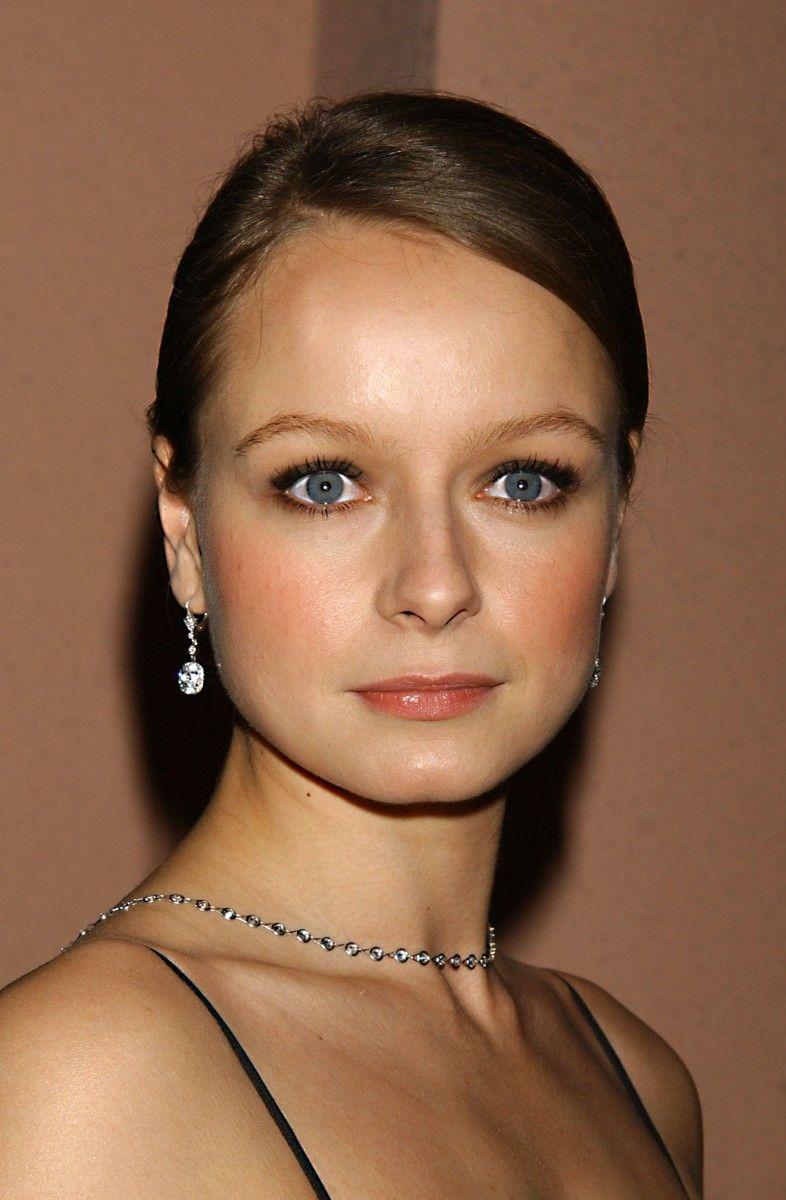 786x1200 Samantha Morton Wallpaper
