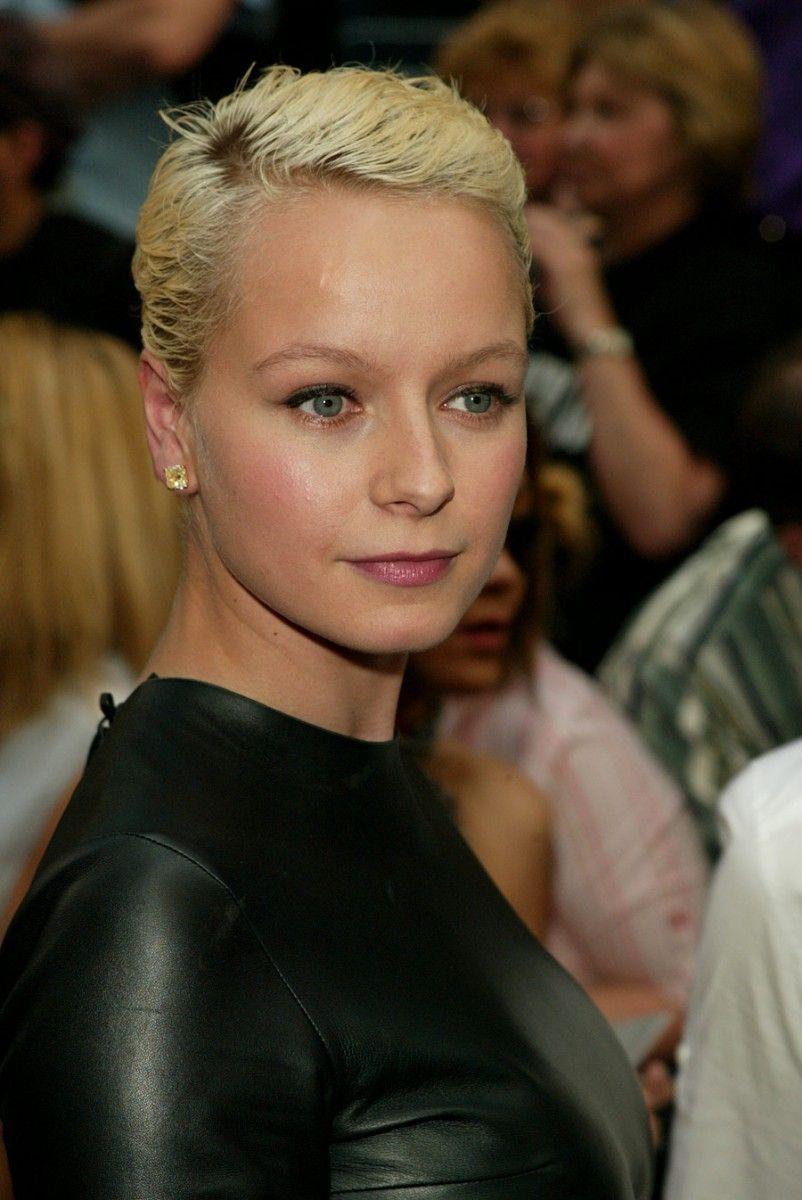 802x1200 Samantha Morton Wallpaper