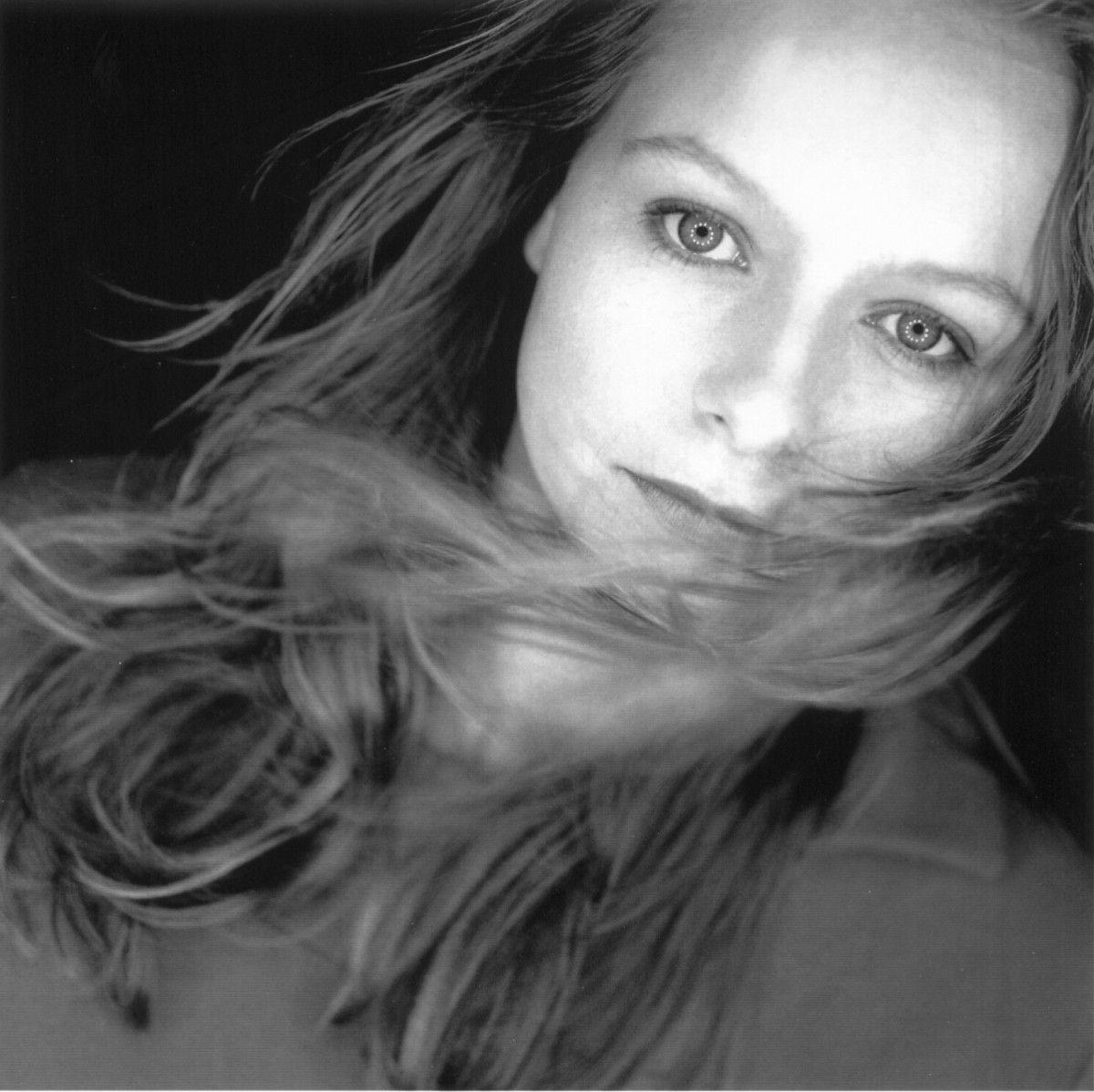 1200x1198 Samantha Morton Wallpaper