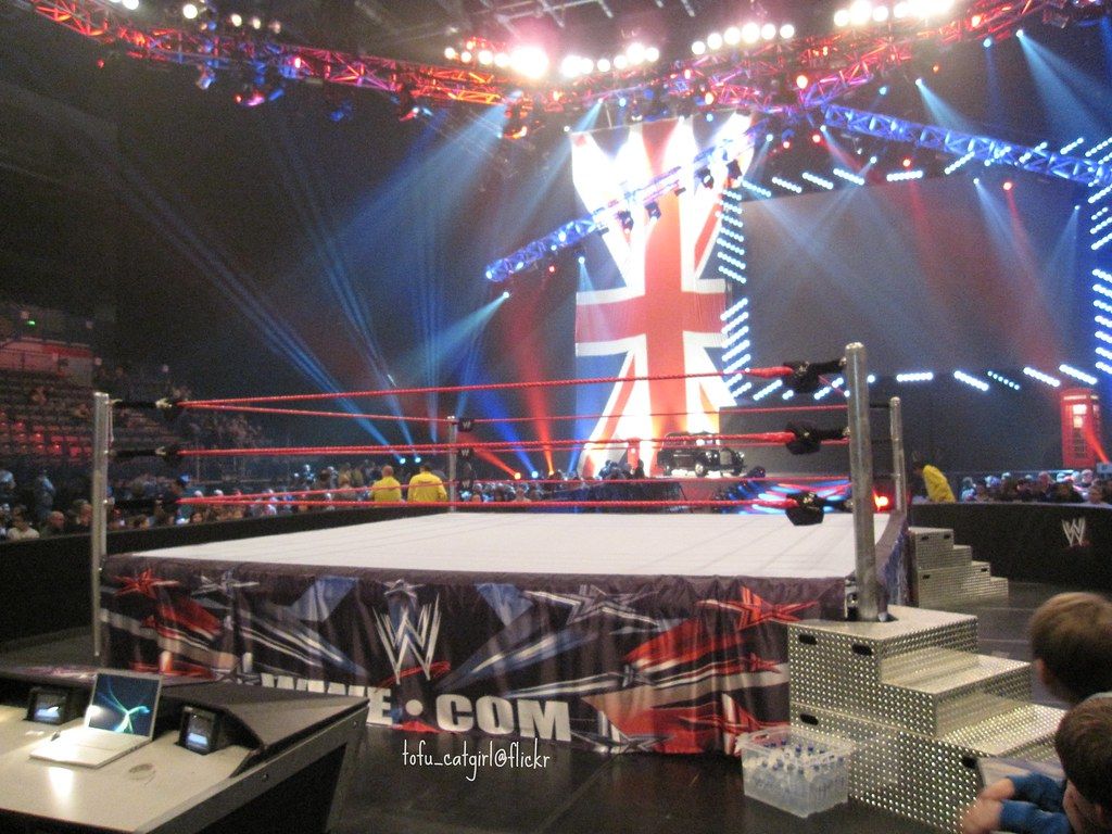 1024x768 Wrestling Ring for Raw. If you wish to use my WWE pics p