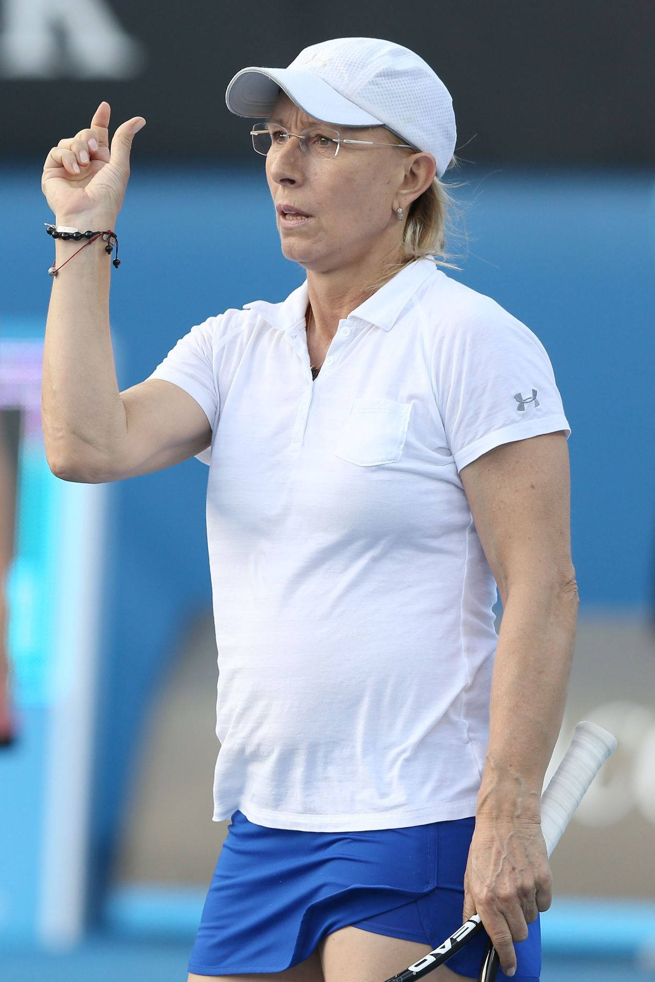 1280x1919 Download free Martina Navratilova Passionately Gesturing During A Game Wallpaper
