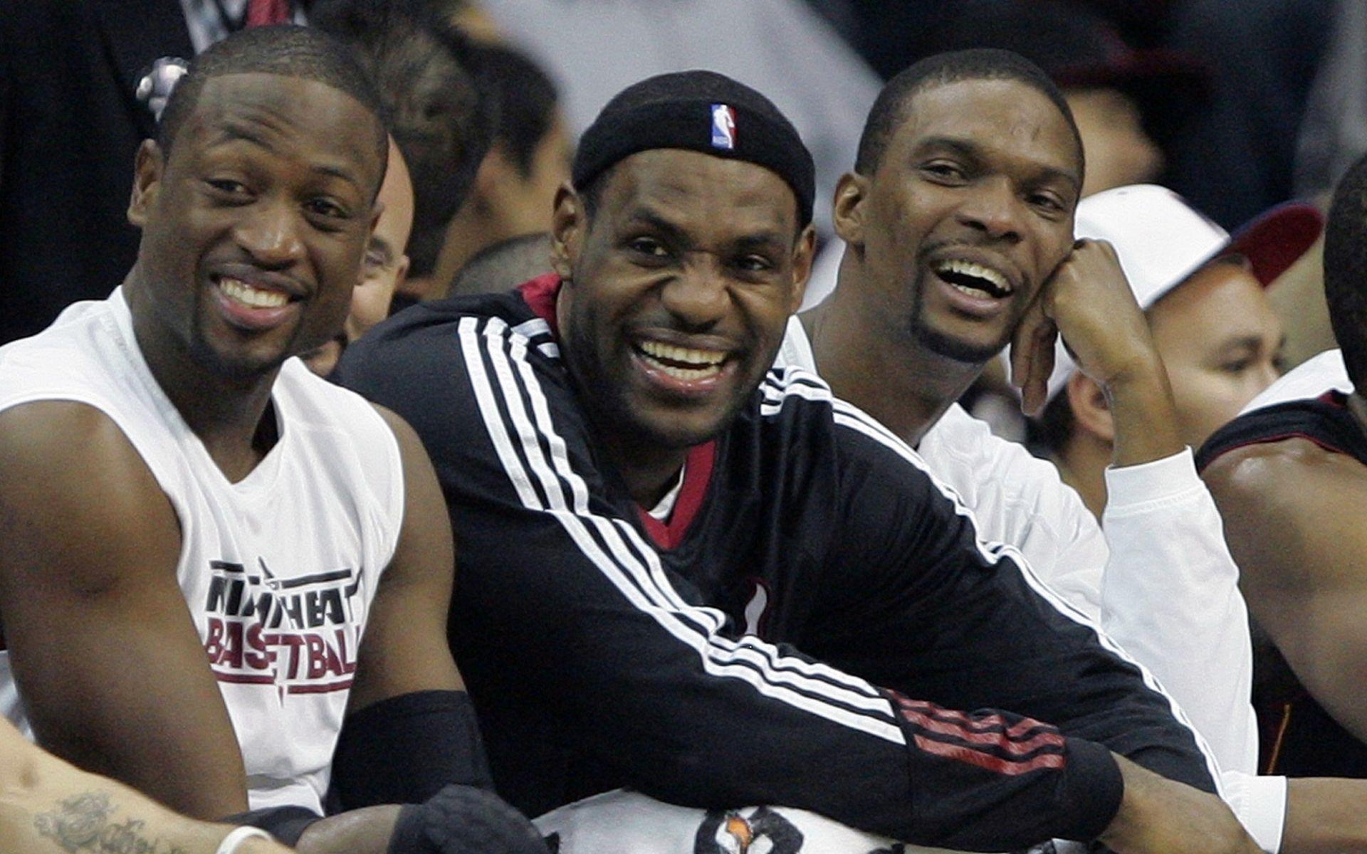 1920x1200 Nba basketball lebron james dwyane wade chris bosh wallpaper