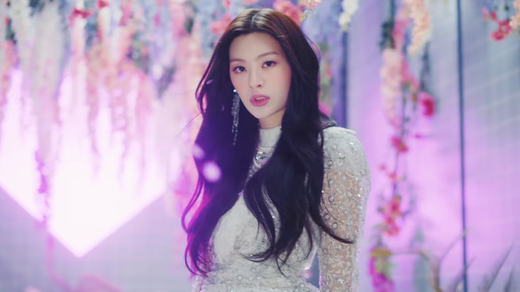 1710x962 Seeun Wallpaper