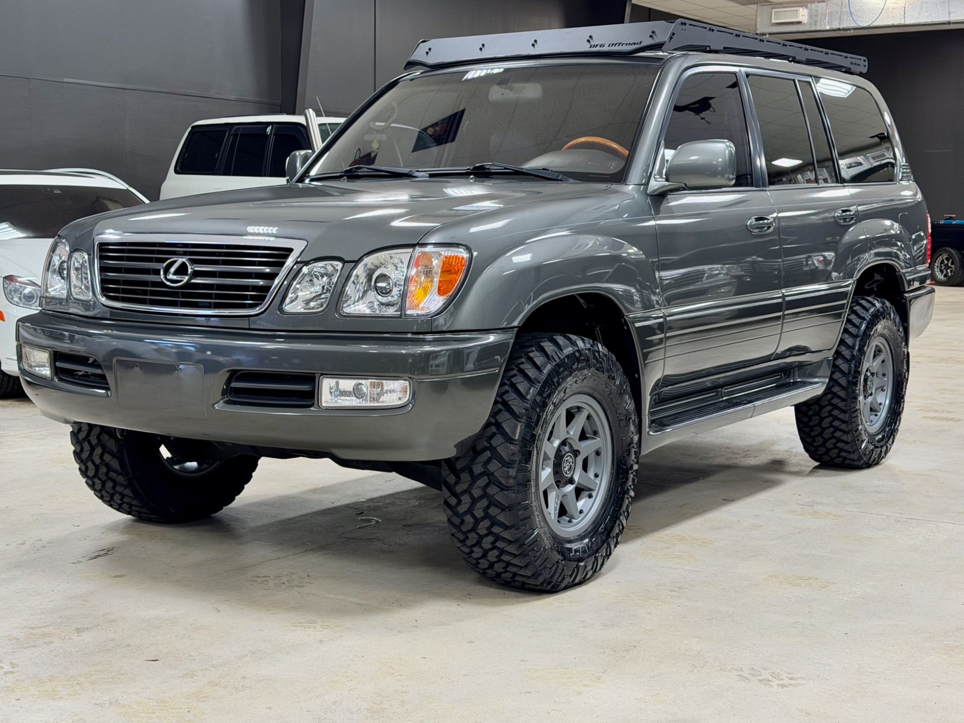 1920x1440 Used 2001 Lexus LX 470 FRESH BUILD RIVER ROCK MICA! (Sold). Kings Chariot Stock