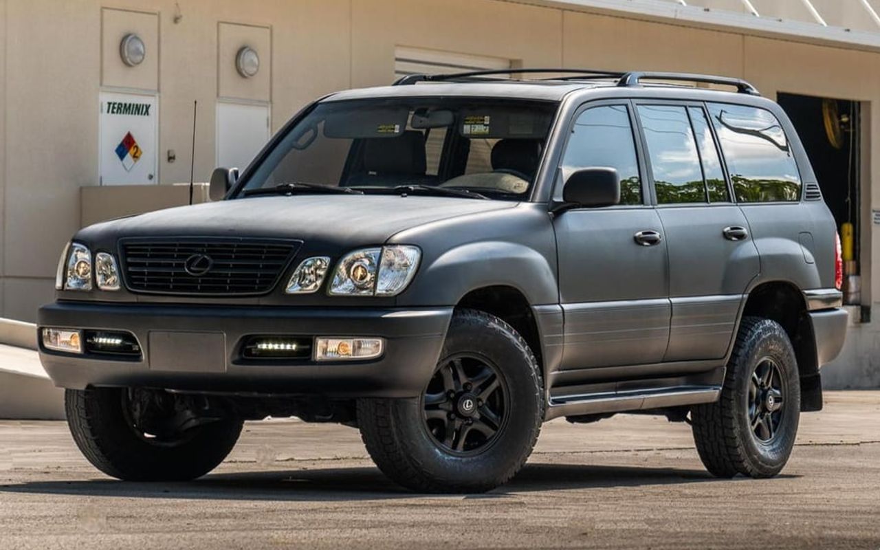 1280x800 Lexus LX 470 VIN: JT6HT00W8Y0079077