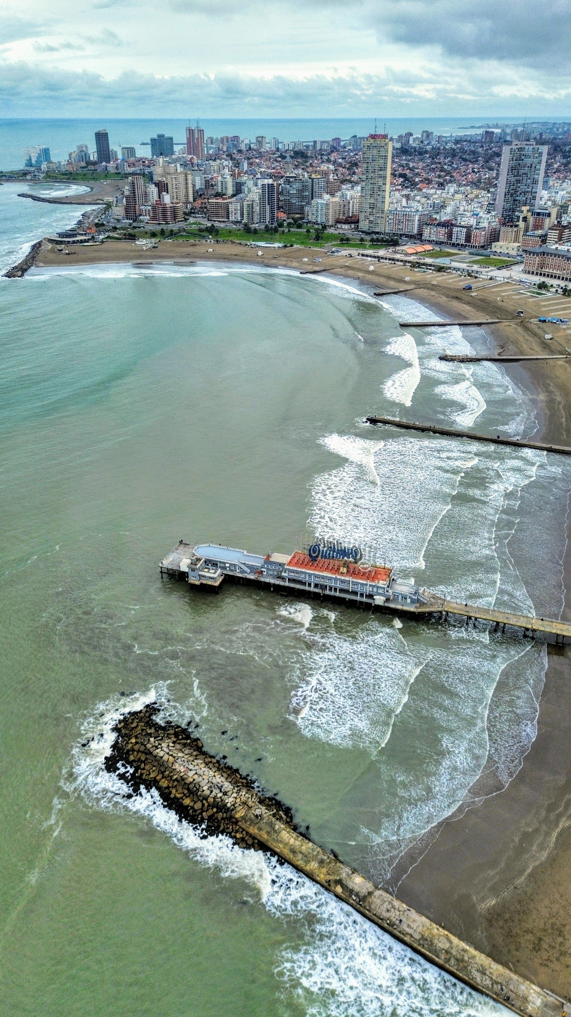 2165x3850 Sea Shore near Mar del Plata · Free