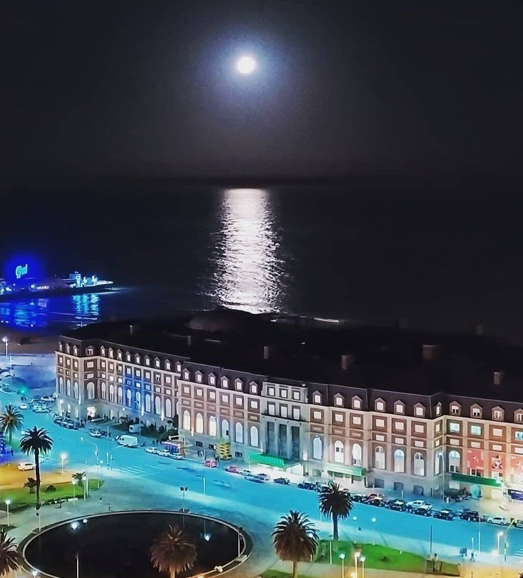 1070x1183 Háblame de bellezas. Increíble postal de #MarDelPlata