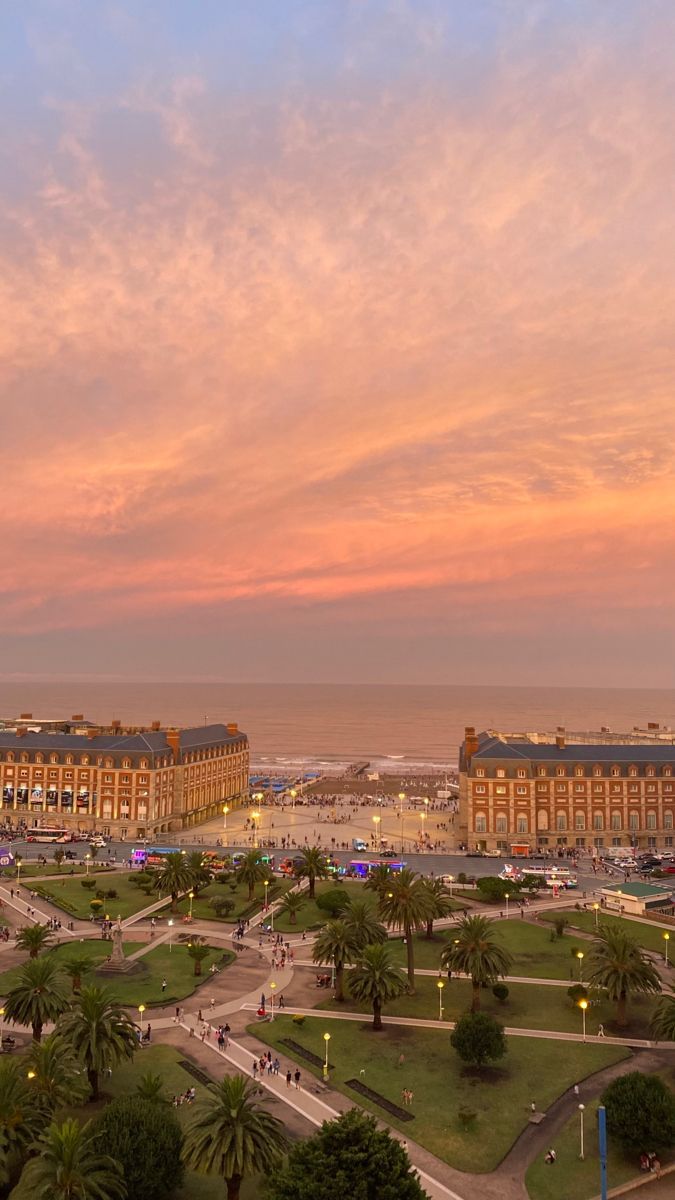 675x1200 Mar del plata playa. Ciudades de argentina, Buenos aires turismo, Lugares