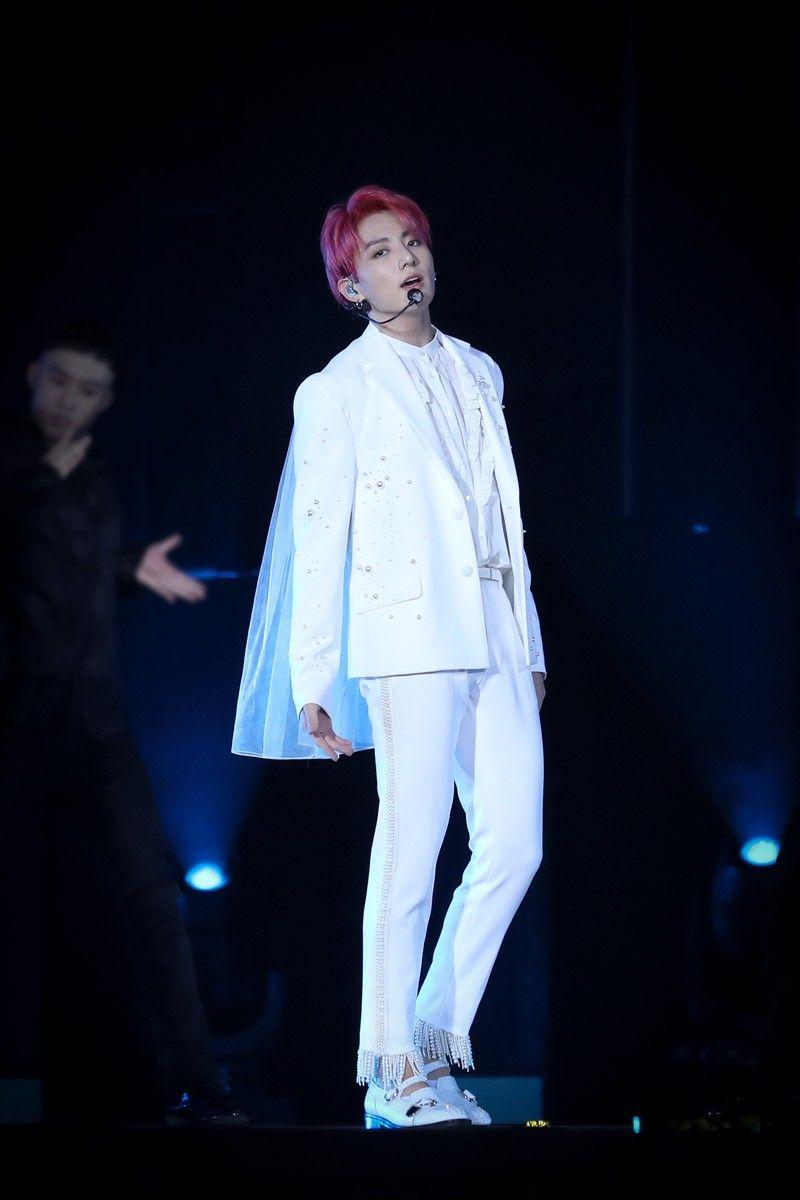 800x1200 BTS Kick Off 'Love Yourself' World Tour in Seoul: Pics