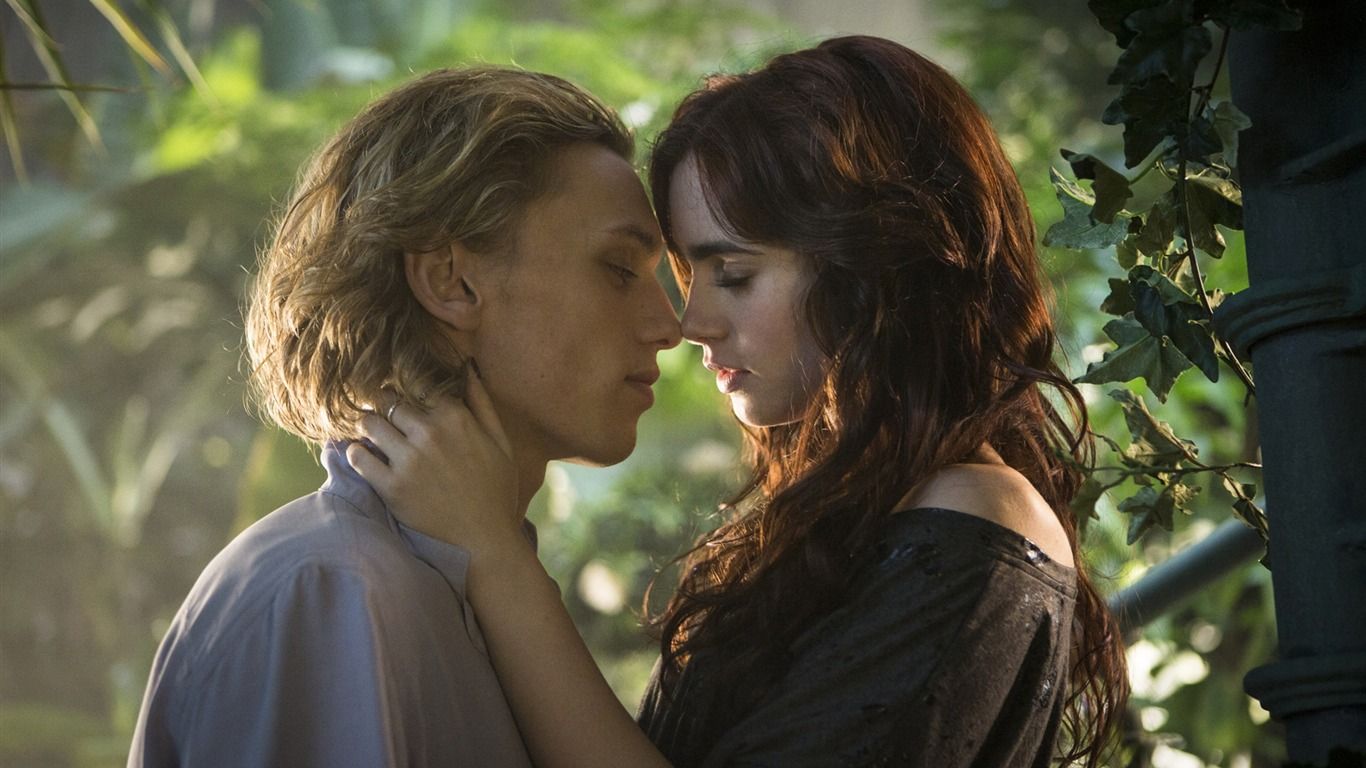 1366x768 The Mortal Instruments City of Bones Movie HD Wallpaper 23