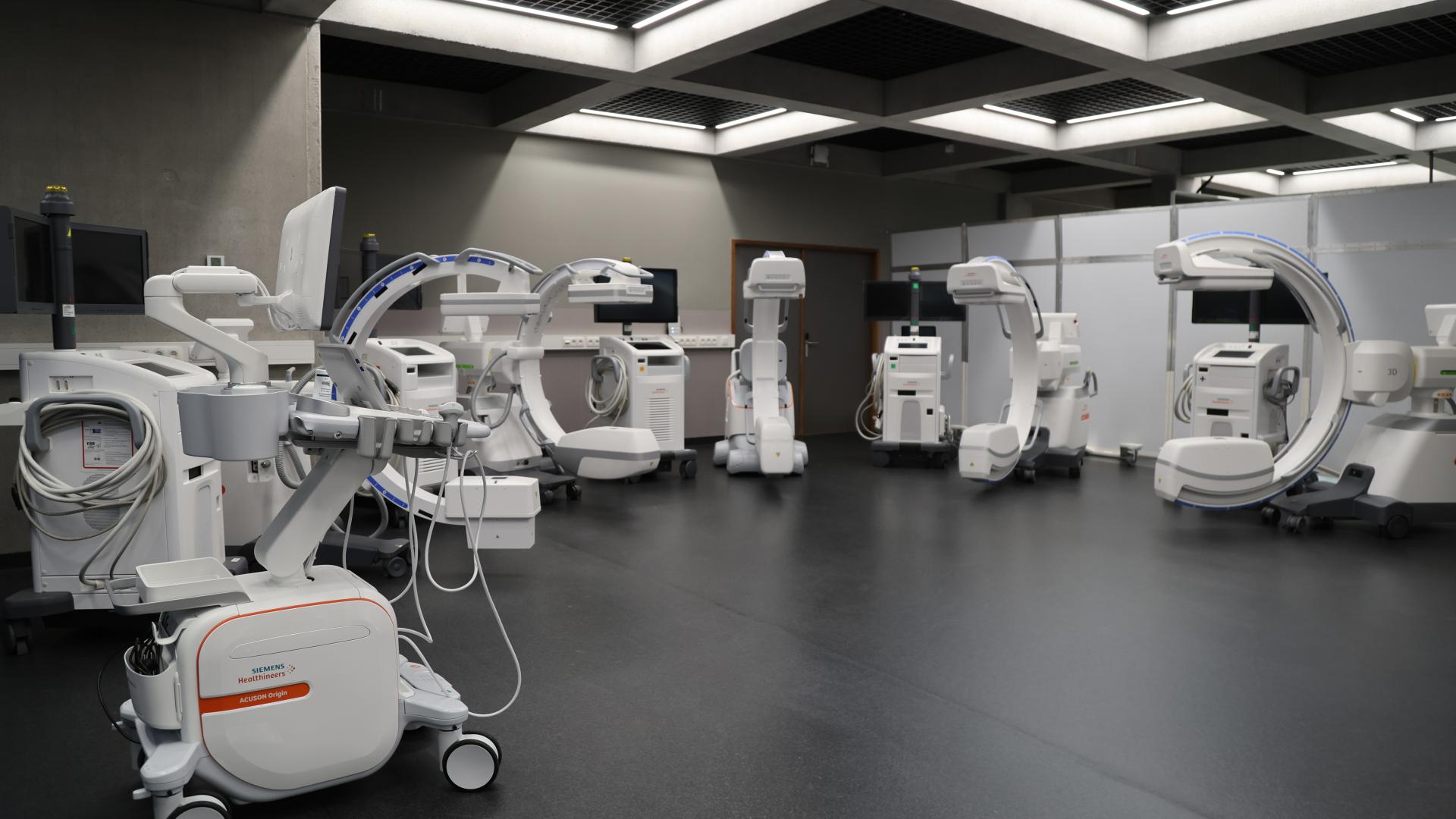 1920x1080 Press Release: Orsi First In Belgium With Robot Driven CIARTIC Move From Siemens Healthineers