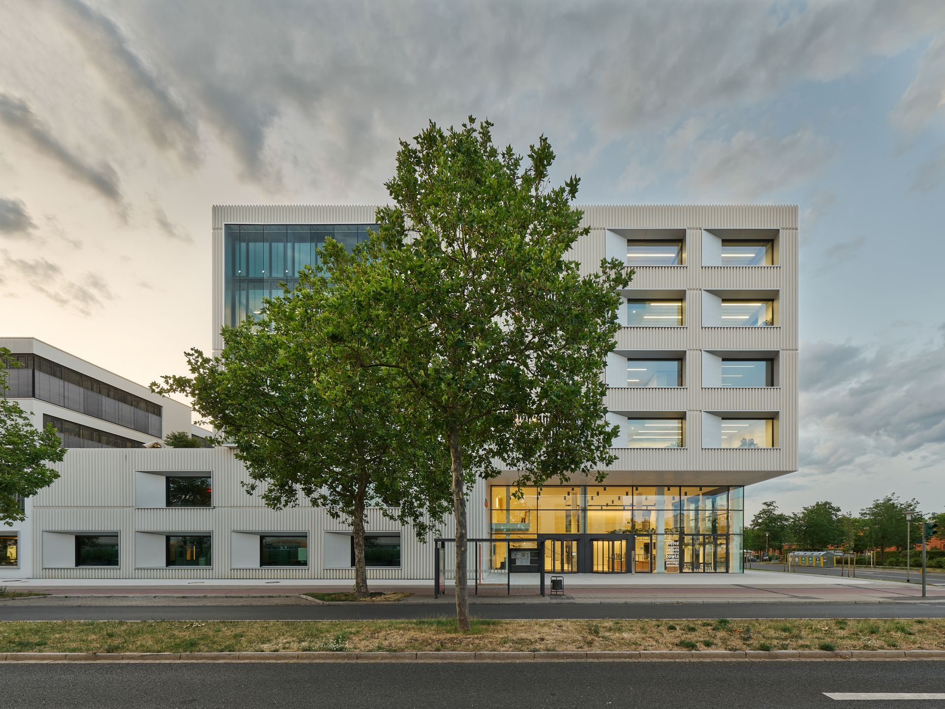 1920x1440 References │ Experience Impressive Building Projects. Siemens Healthineers TC2