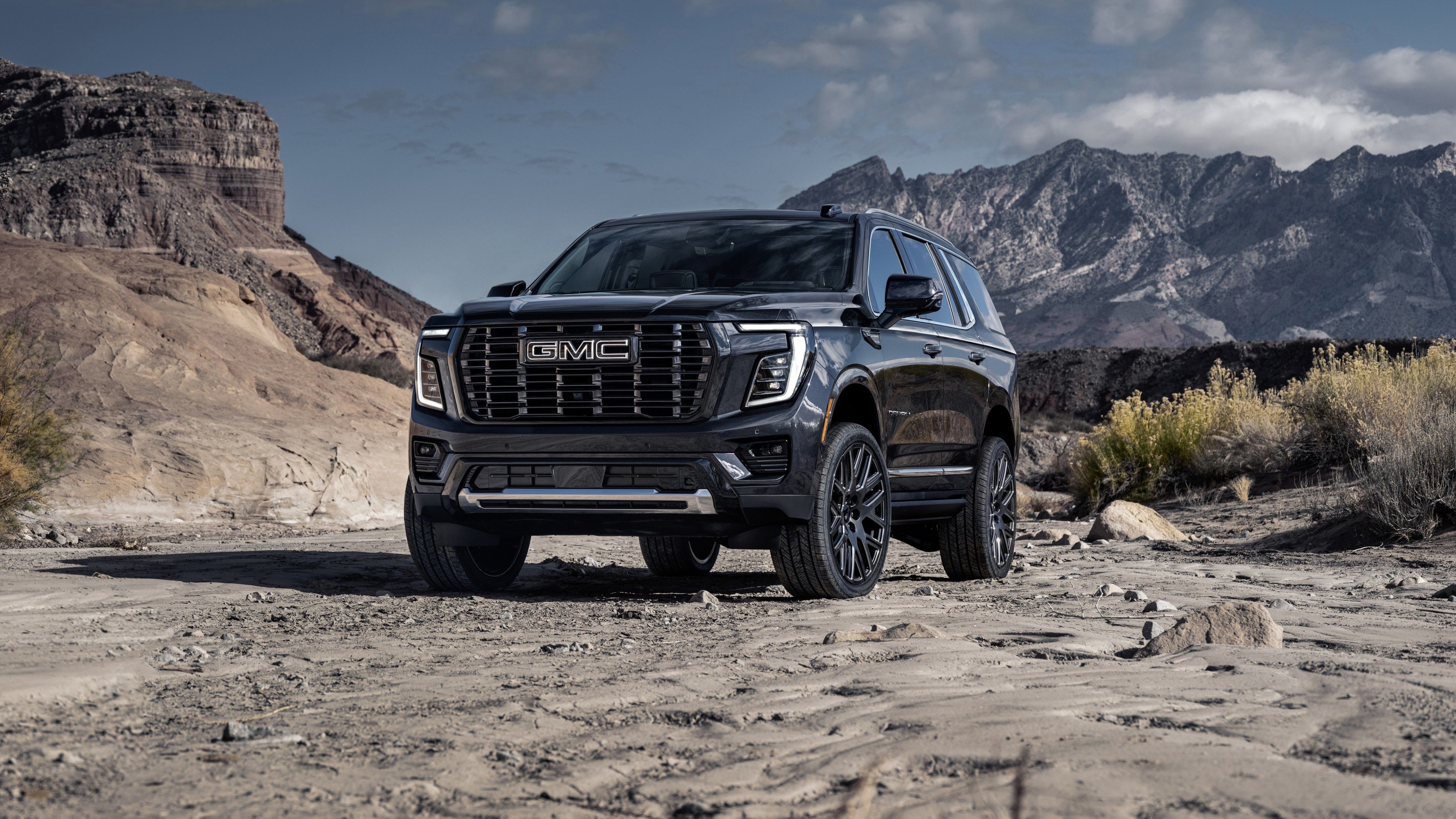 3840x2160 GMC Yukon Denali Ultimate Wallpaper Car Wallpaper