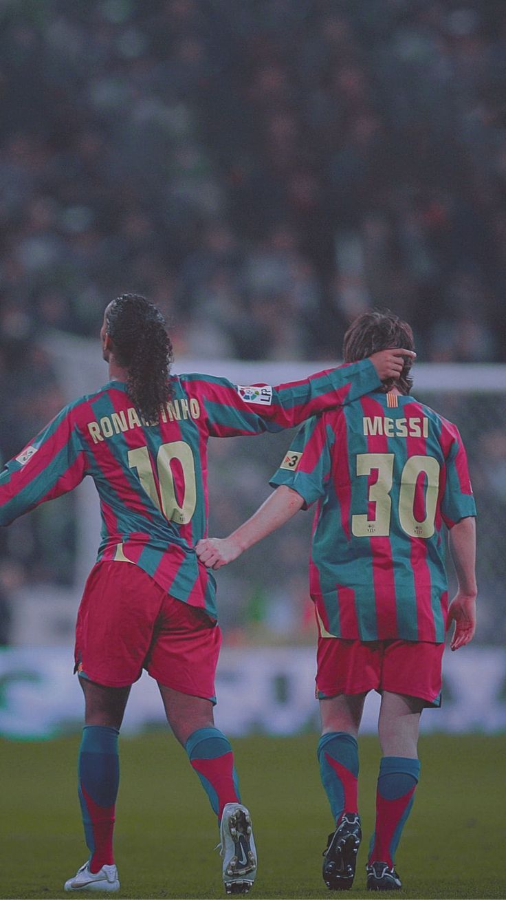 736x1308 Ronaldinho Wallpaper 4K iPhone