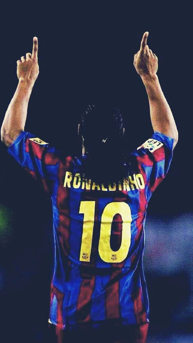 800x1416 Ronaldinho, finger, sports uniform, HD phone wallpaper