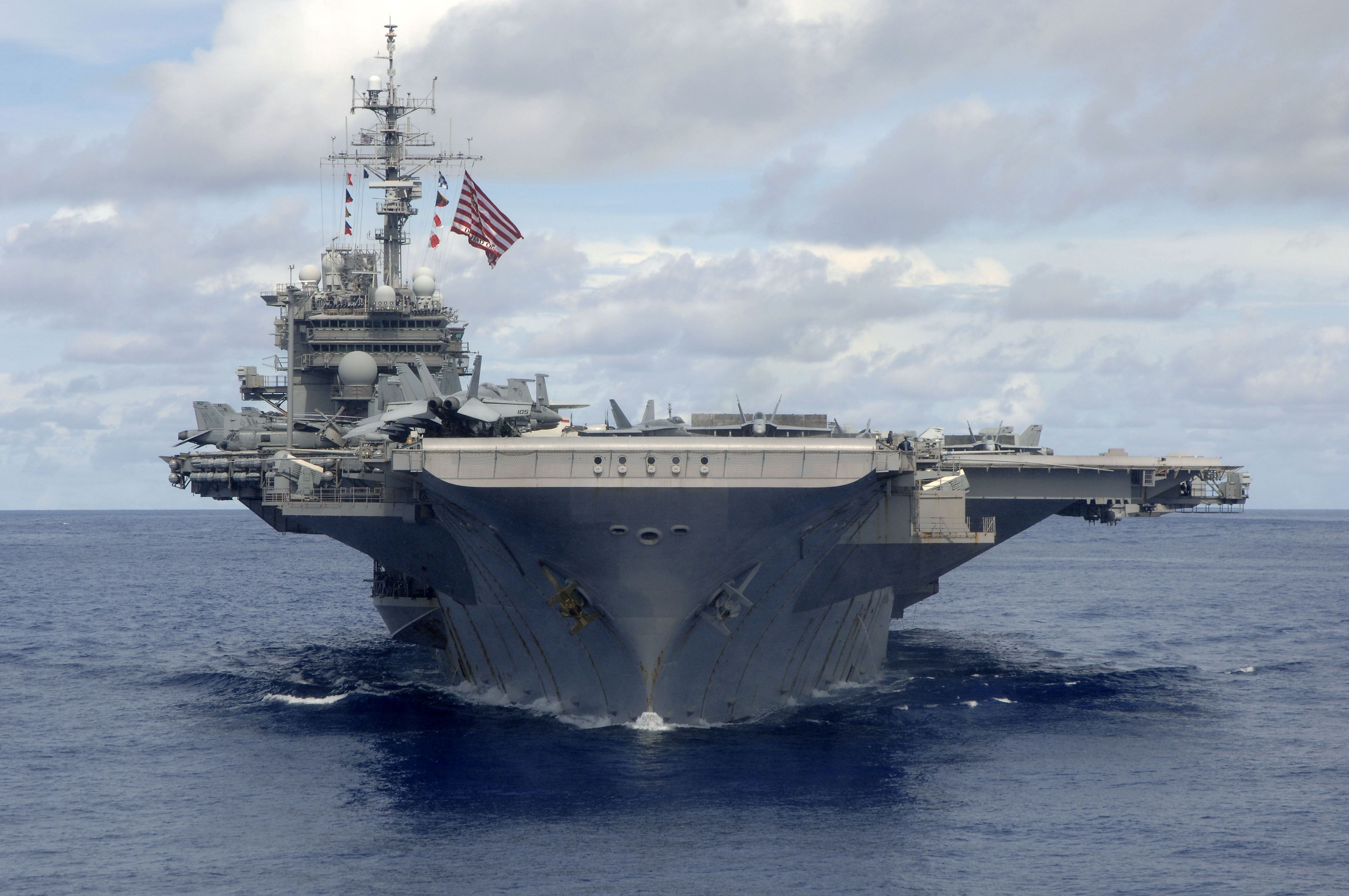 4288x2848 USS Kitty Hawk (CV 63) Bow